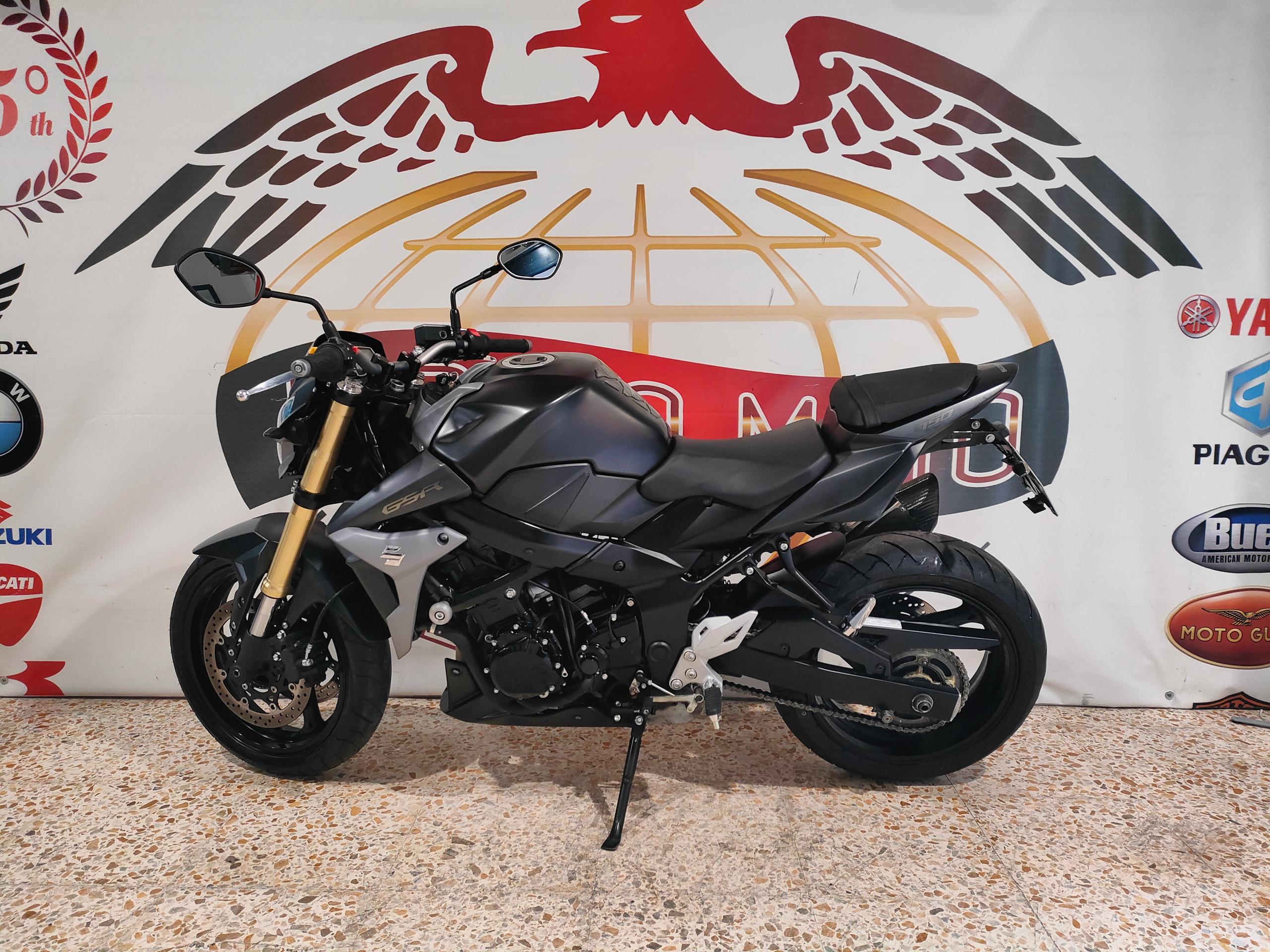 Suzuki GSR 750 2016 Km21810