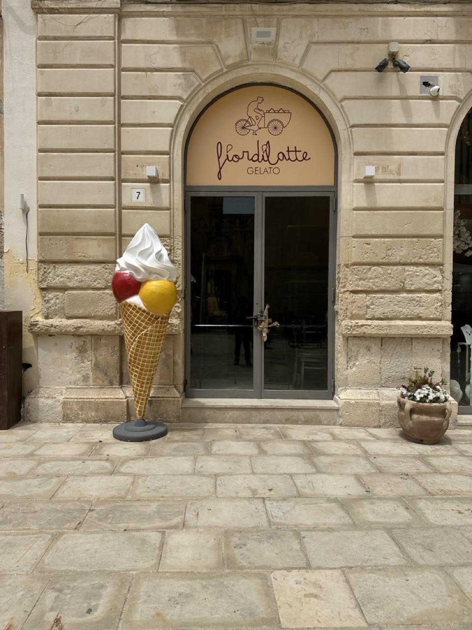 BENI STRUMENTALI PER BAR GELATERIA