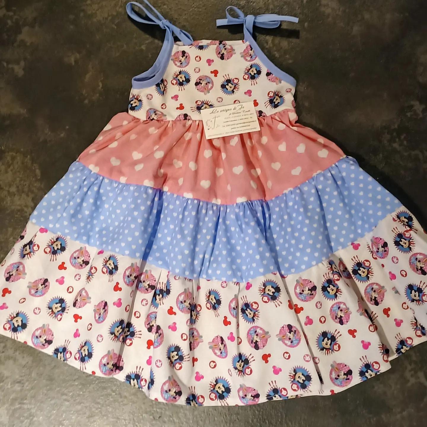 vestito con balze taglia 4 anni