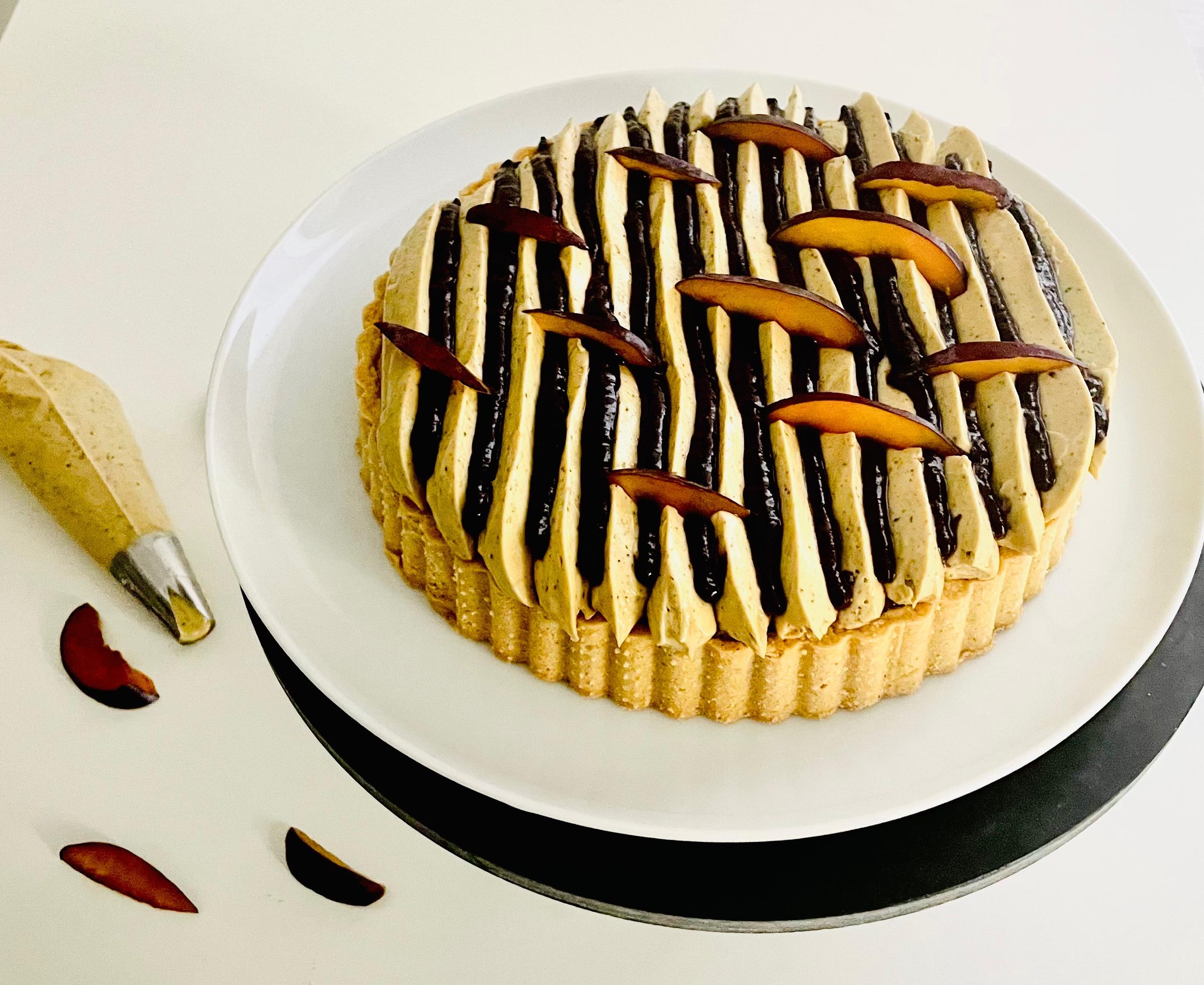 Crostata al pistacchio e prugne