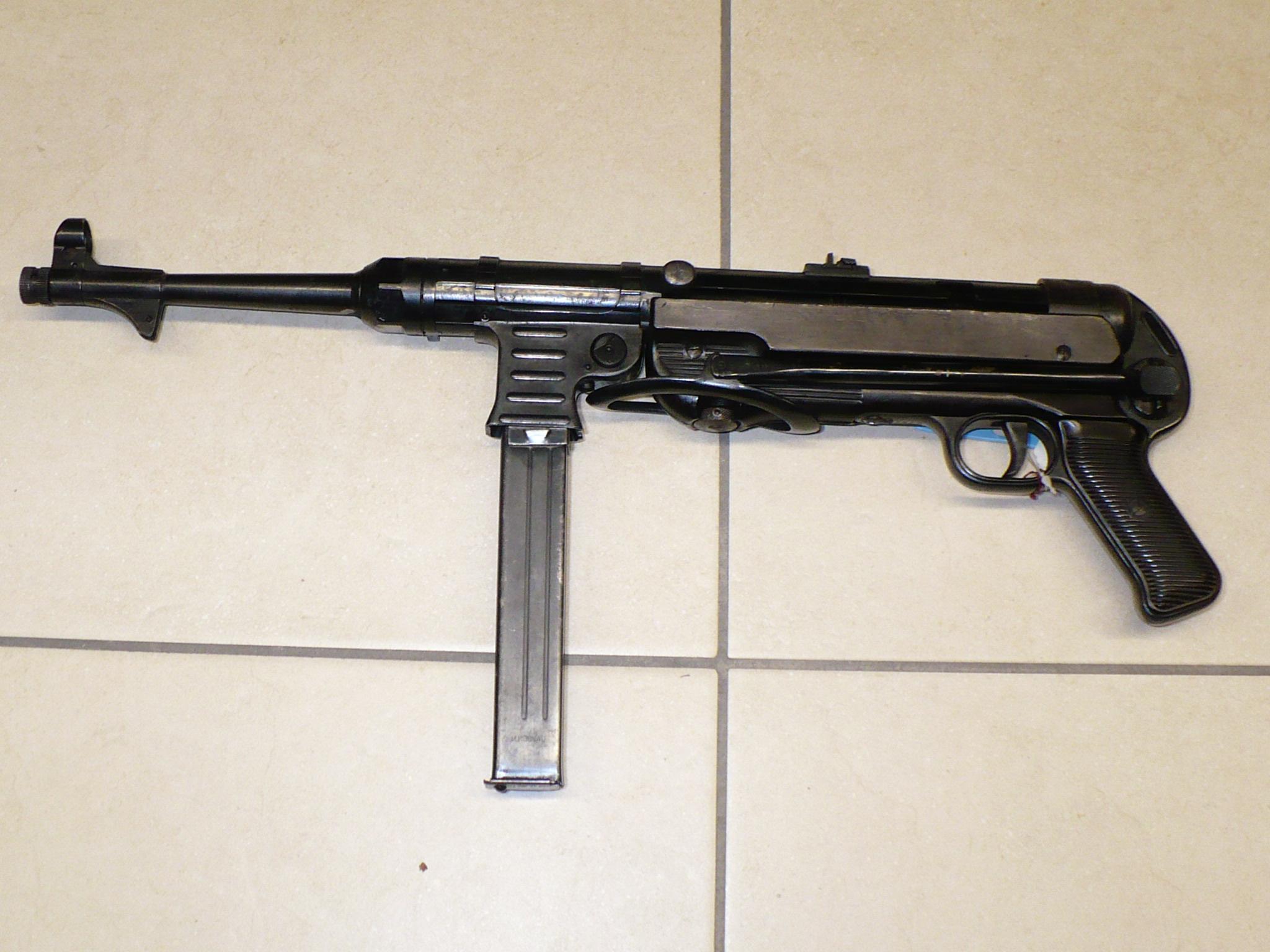 mp 40