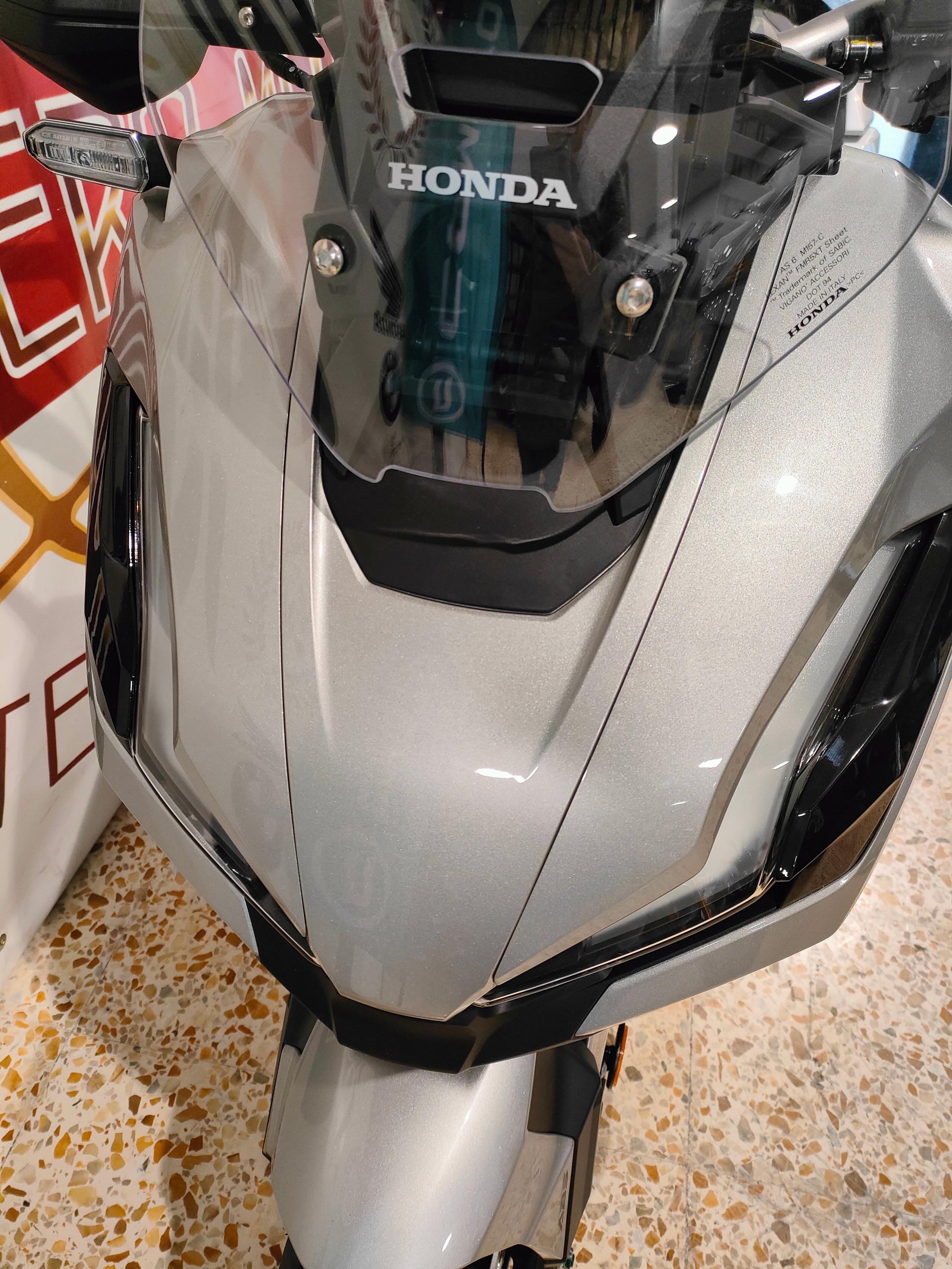 Honda ADV 350 Nuovo Pronta Cons.