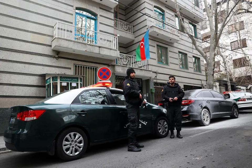 Iran: attentato all’Ambasciata dell’Azerbaigian