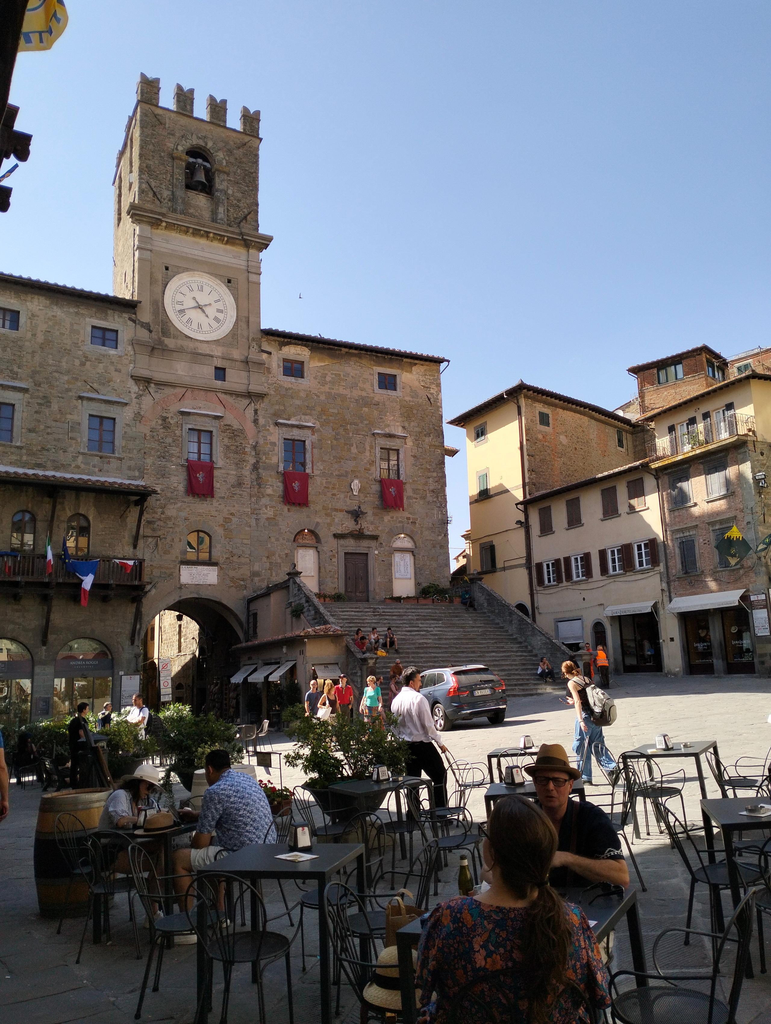 cortona, signorelli, piazza Signorelli