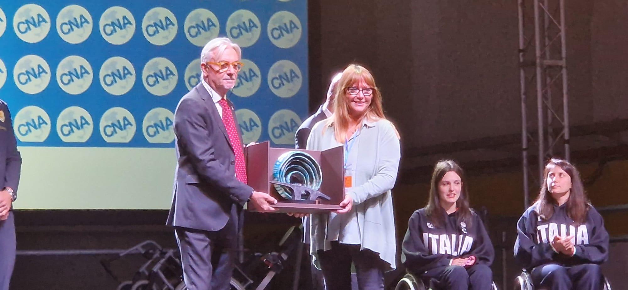 Premio CNA Emilia-Romagna 2024: Un’Opera di Sabina Zarotti per Celebrare l’Eccellenza Sportiva