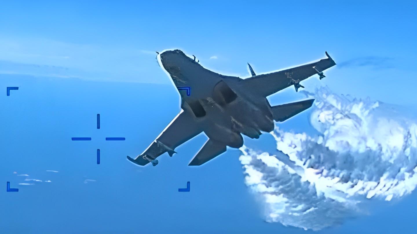 Missile russo sull'aereo Nato: quando stavamo affrontando la terza guerra mondiale