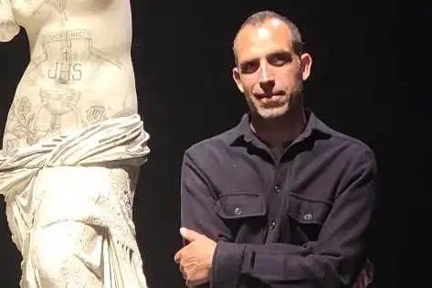 Fabio Viale: l’arte tra antico e contemporaneo