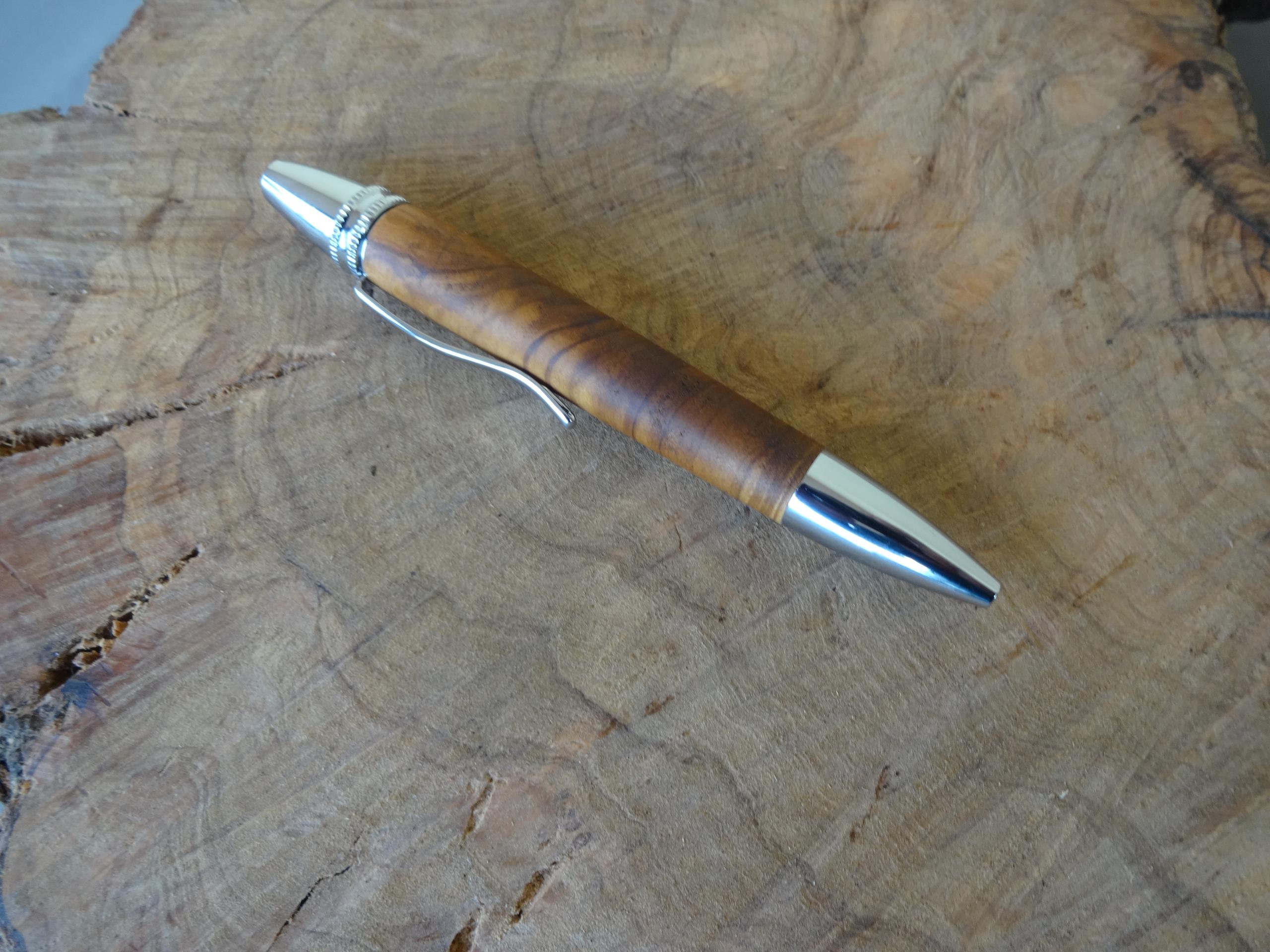 Penna in radica di ulivo  ART 08