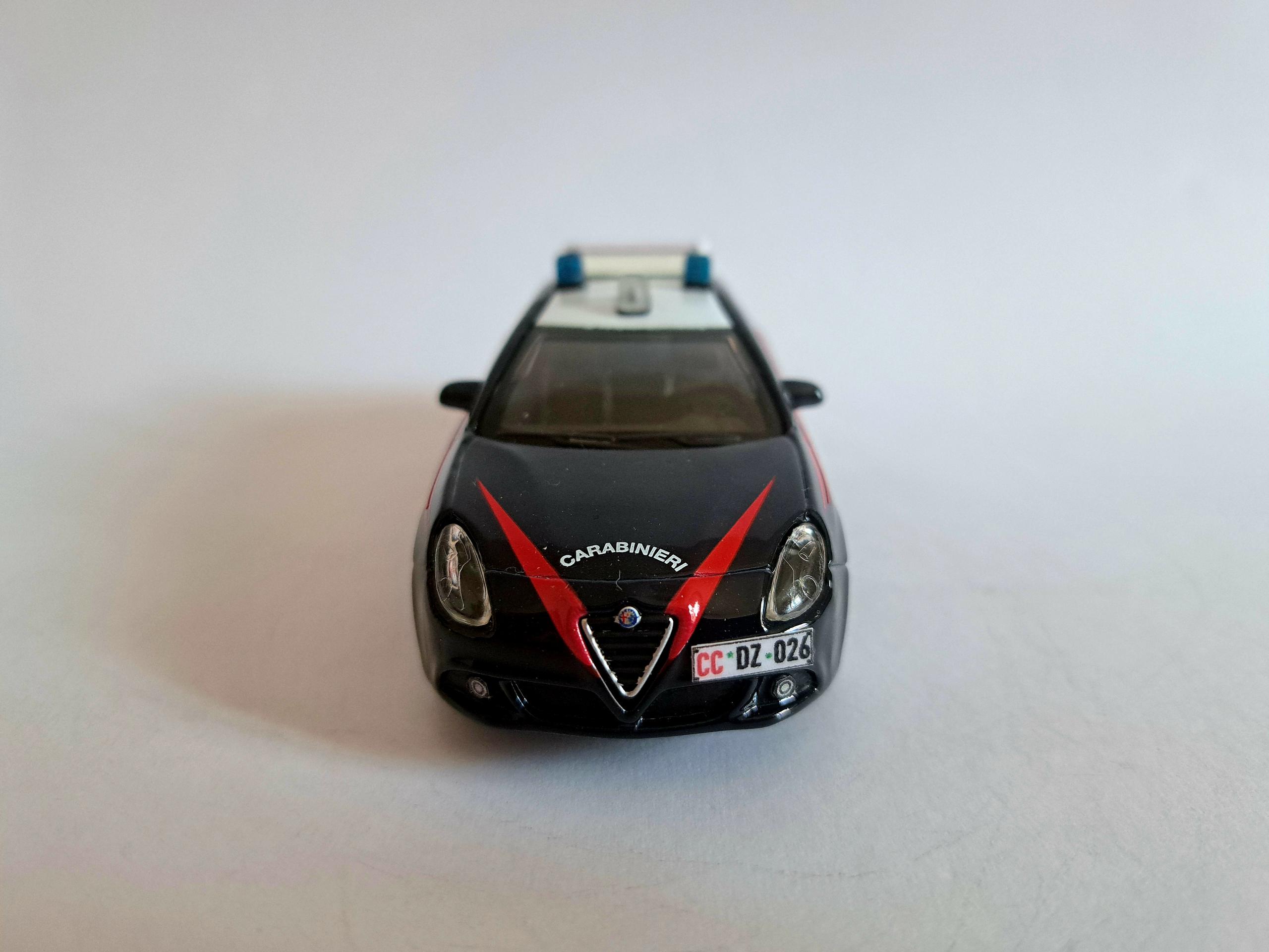 ALFA ROMEO GIULIETTA CARABINIERI NUCLEO RADIOMOBILE