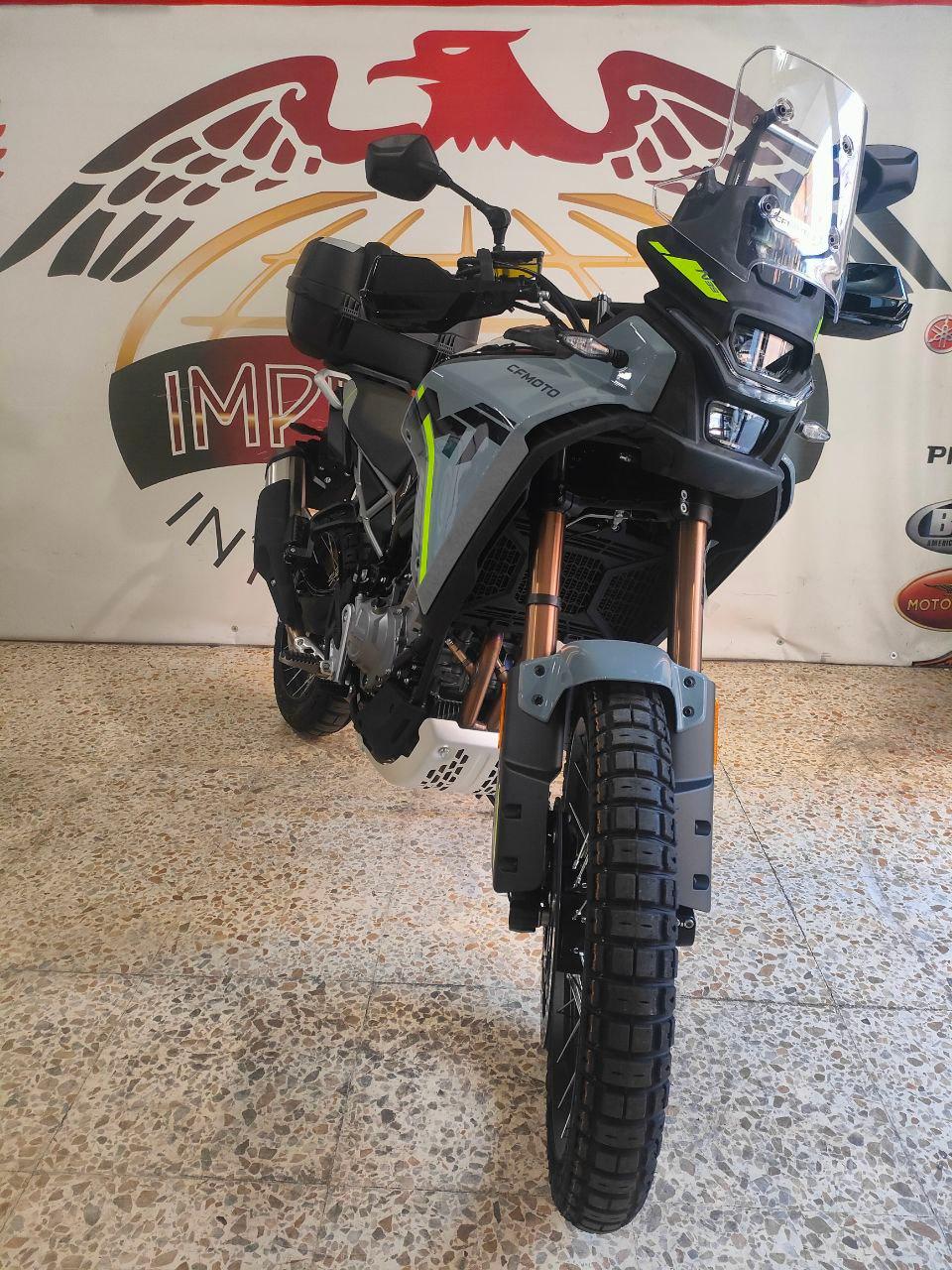 CFMoto 450 MT nuovo in pronta consegna