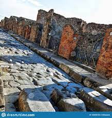 Pompei Vesuvio x 8 persone costo 350€ (44€ a persona)