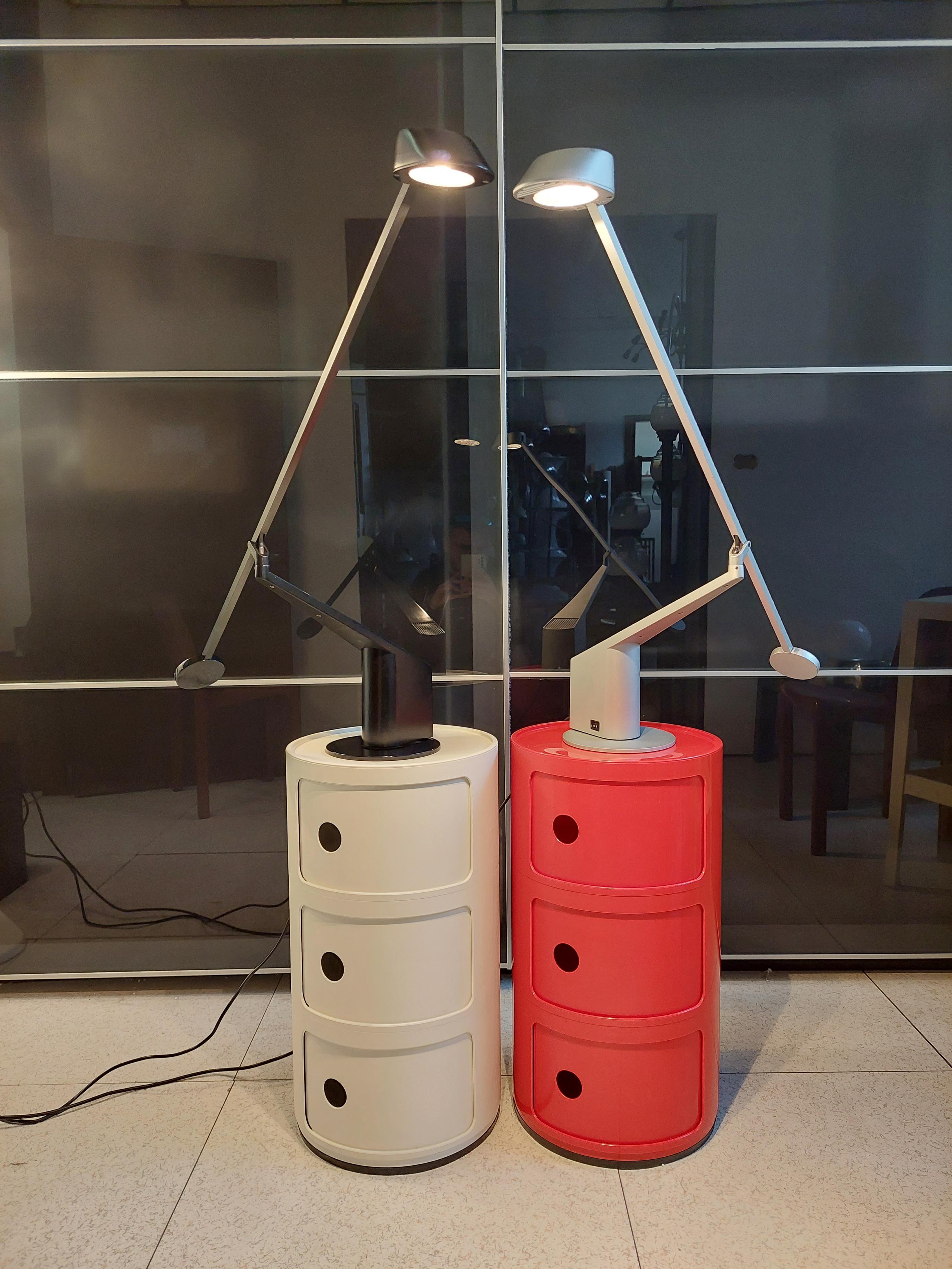 Coppia lampade Guzzini mod. ala design Bonetto