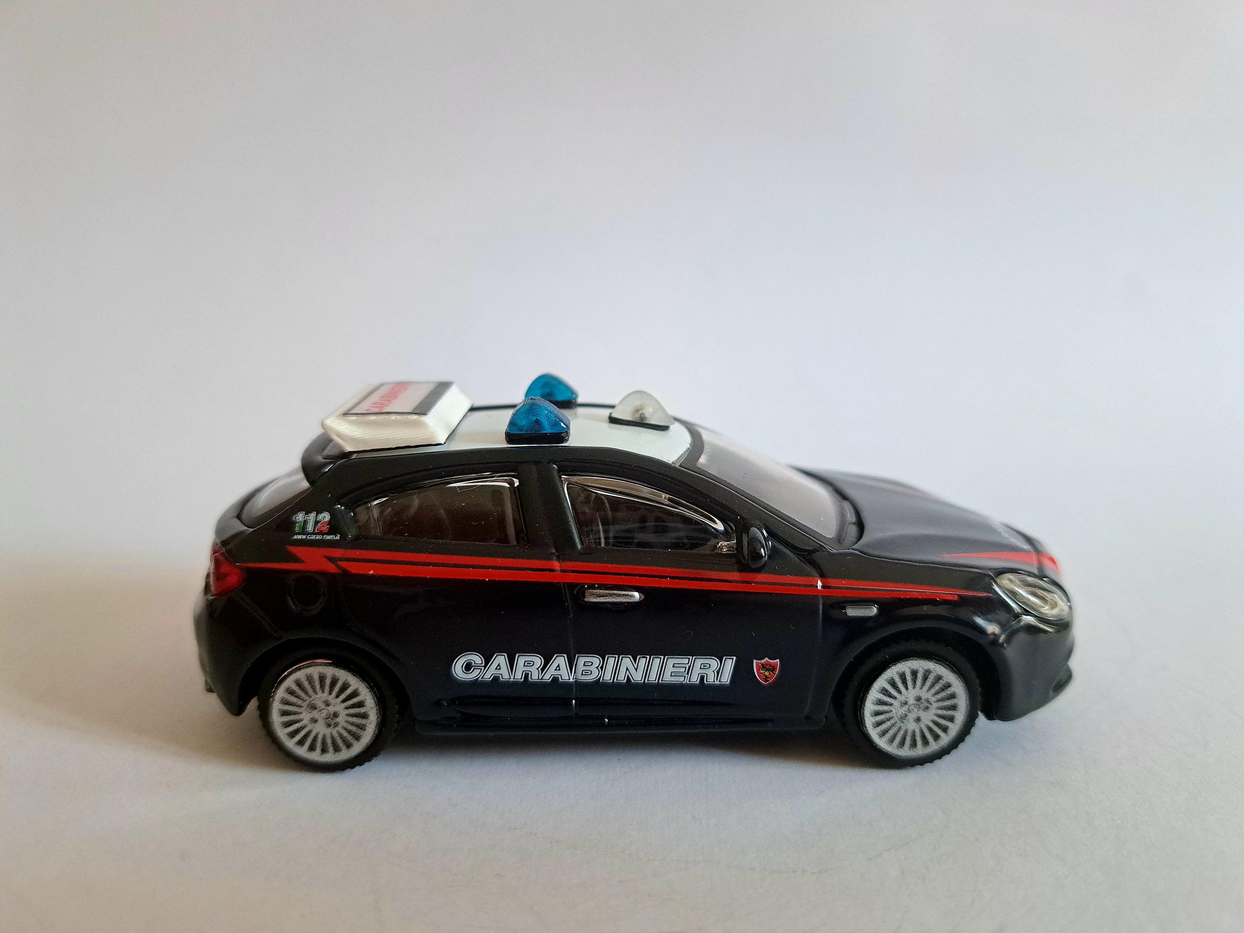 ALFA ROMEO GIULIETTA CARABINIERI NUCLEO RADIOMOBILE