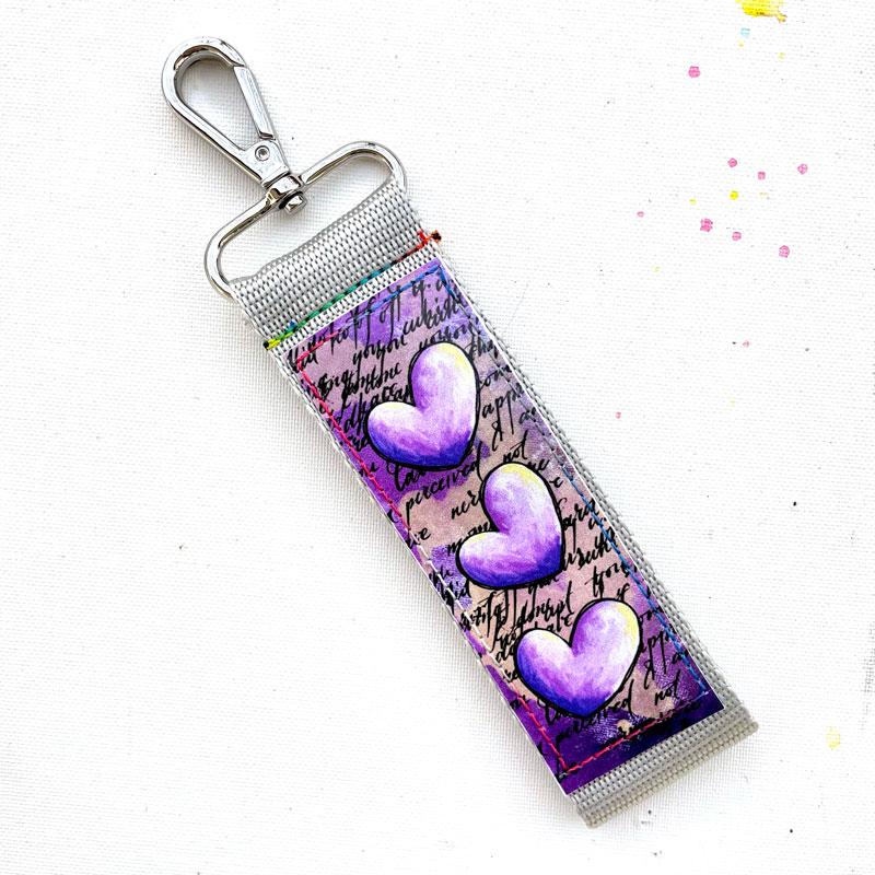 Portachiavi con cuori viola