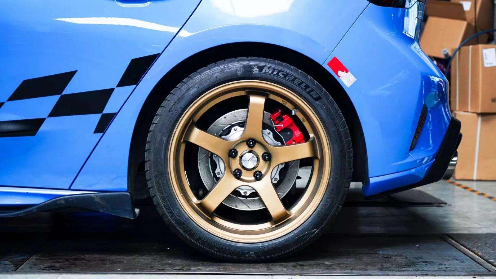 Ford Focus MK4 2018> BIG Brake System 355mm 6 POT + Rear Upgrade 324x10mm - TEI-Racing
