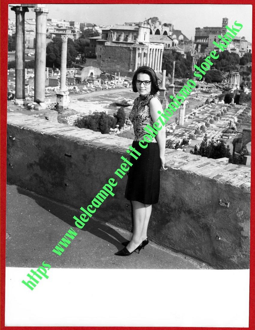 067> NANA MOUSKOURI a Roma < Foto Originale Agenzia > cm. 18 x 24 = 1965 circa