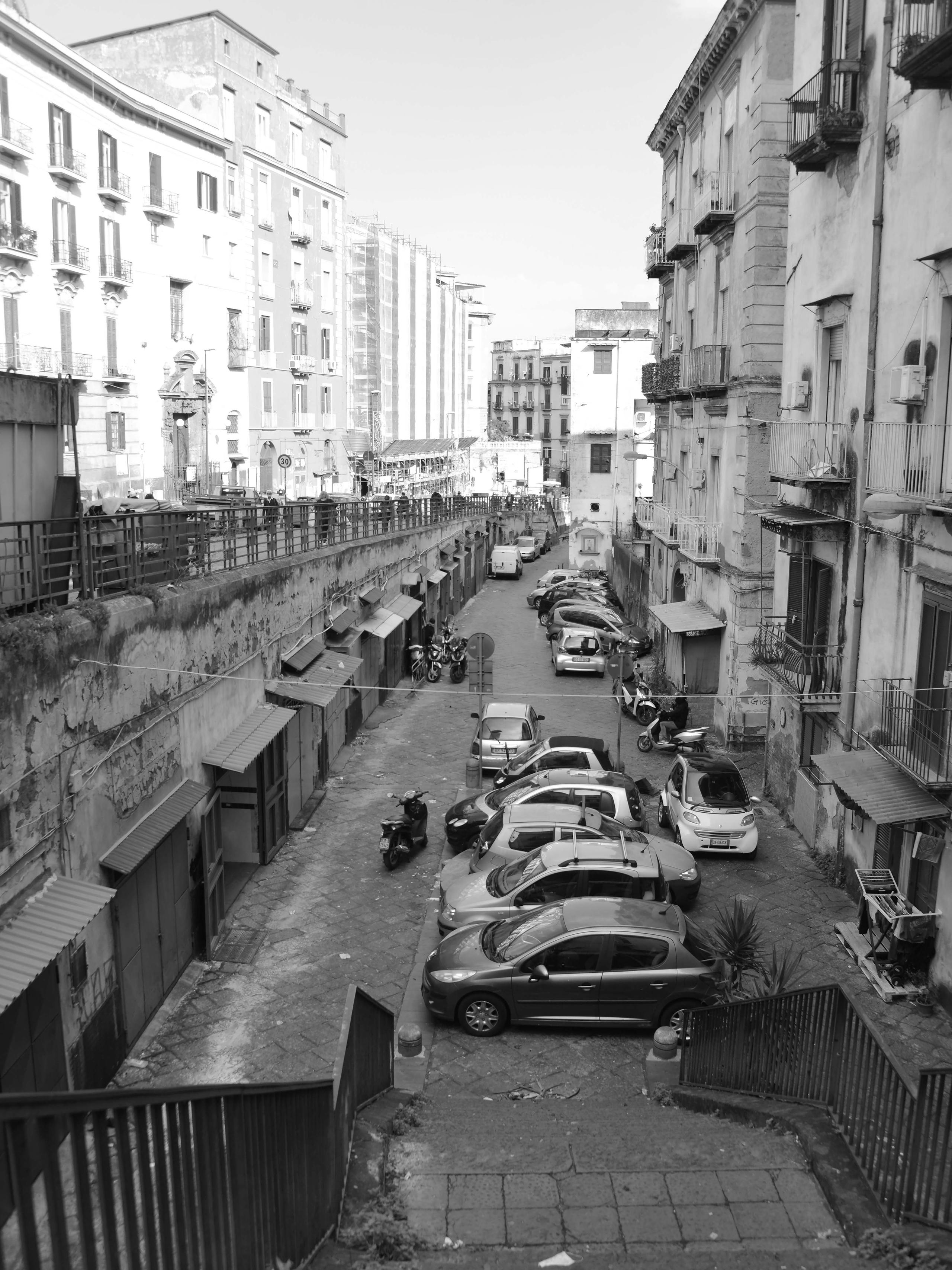 Piazza Pontecorvo - Stampa realizzata su carta fotografica satinata o lucida 30x40