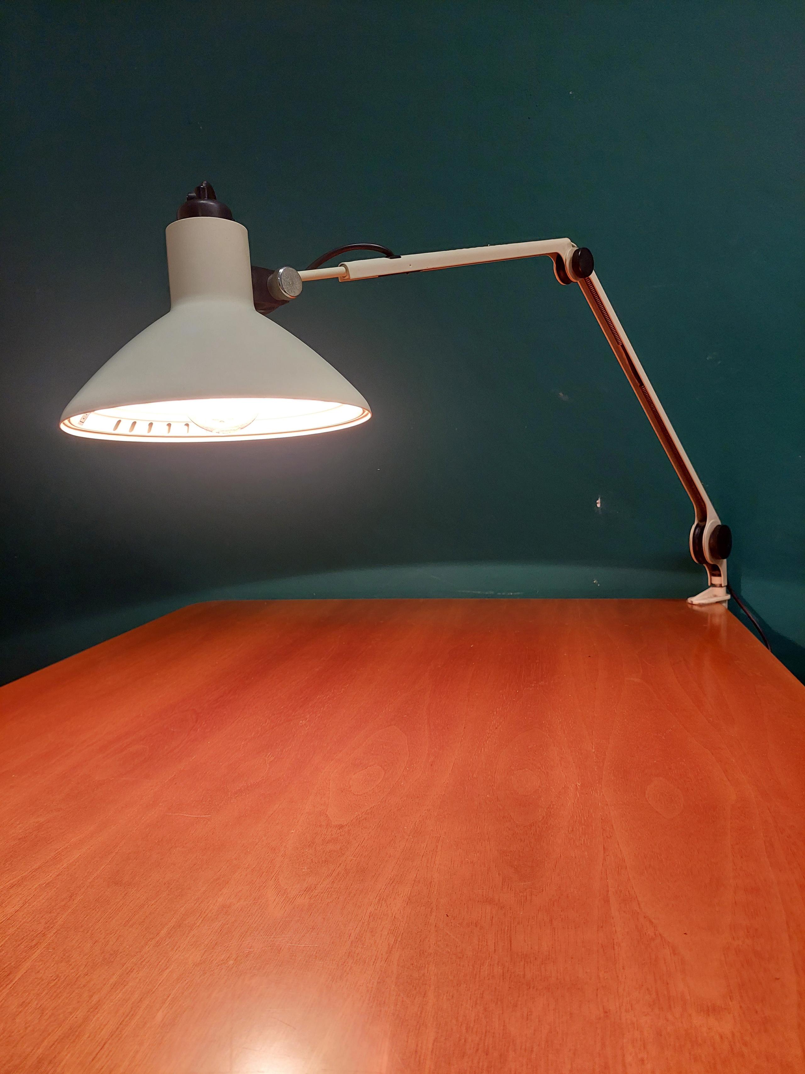 Lampada da tavolo Martinelli mod. 672 design 70s