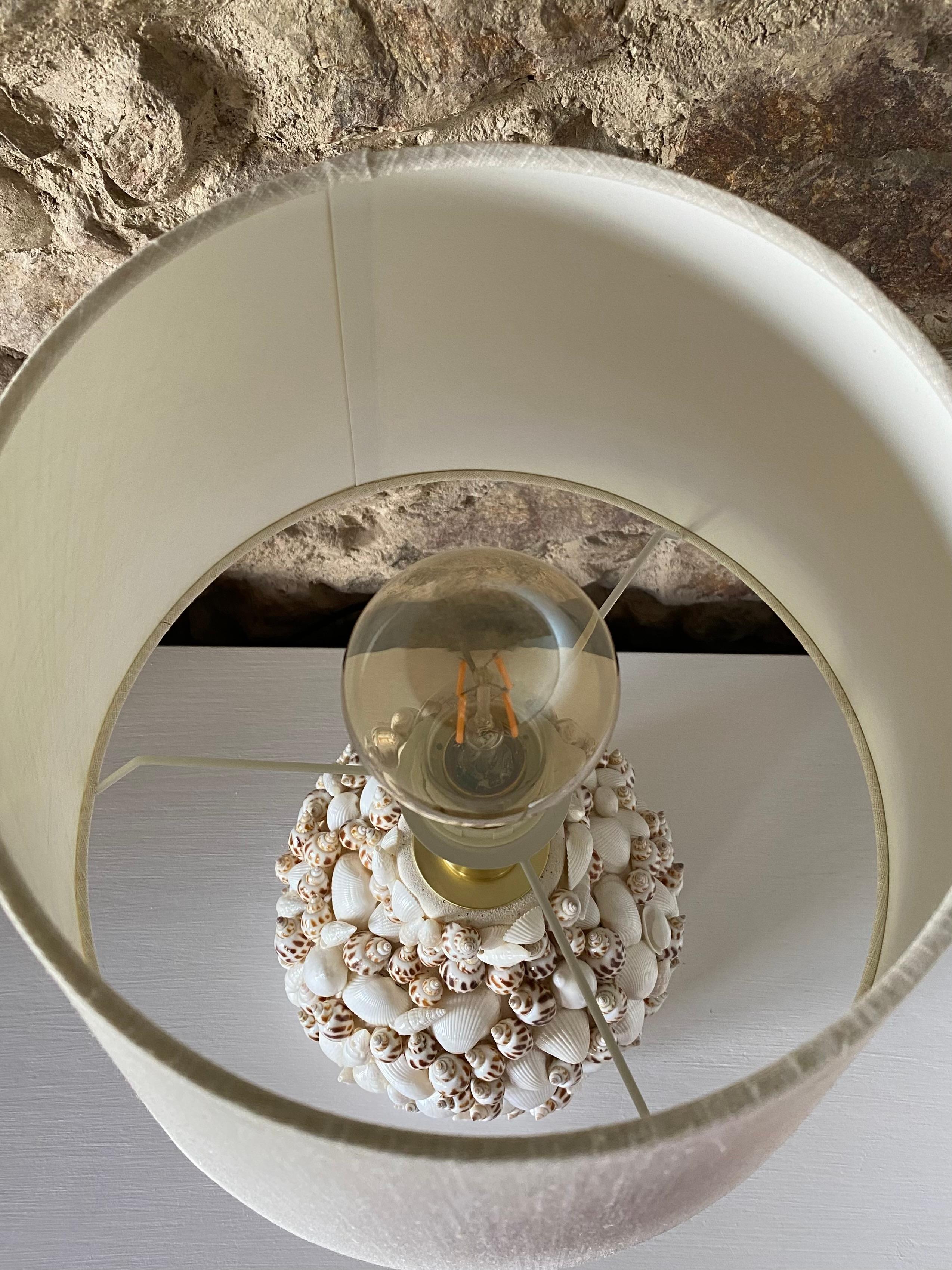 Table Light white luxury SEASHELLS