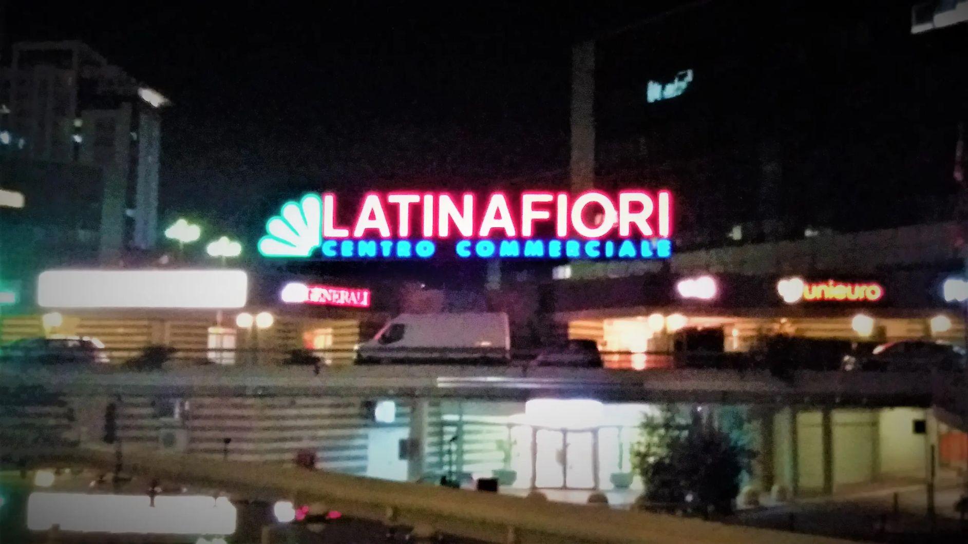 Conversione da Neon a Led Latina, Centro Commerciale Latinafiori