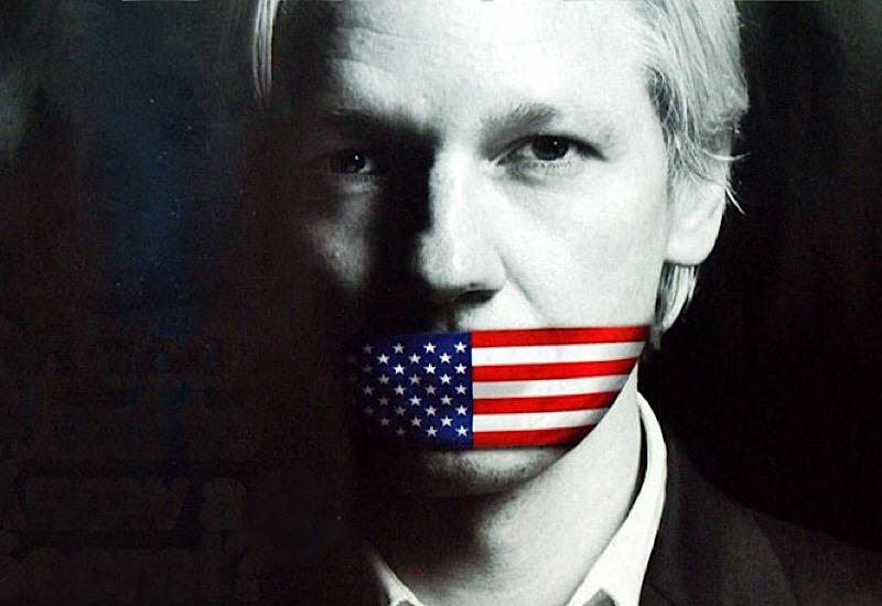 Il senso di civiltà impone che le accuse contro Assange vengano fatte cadere