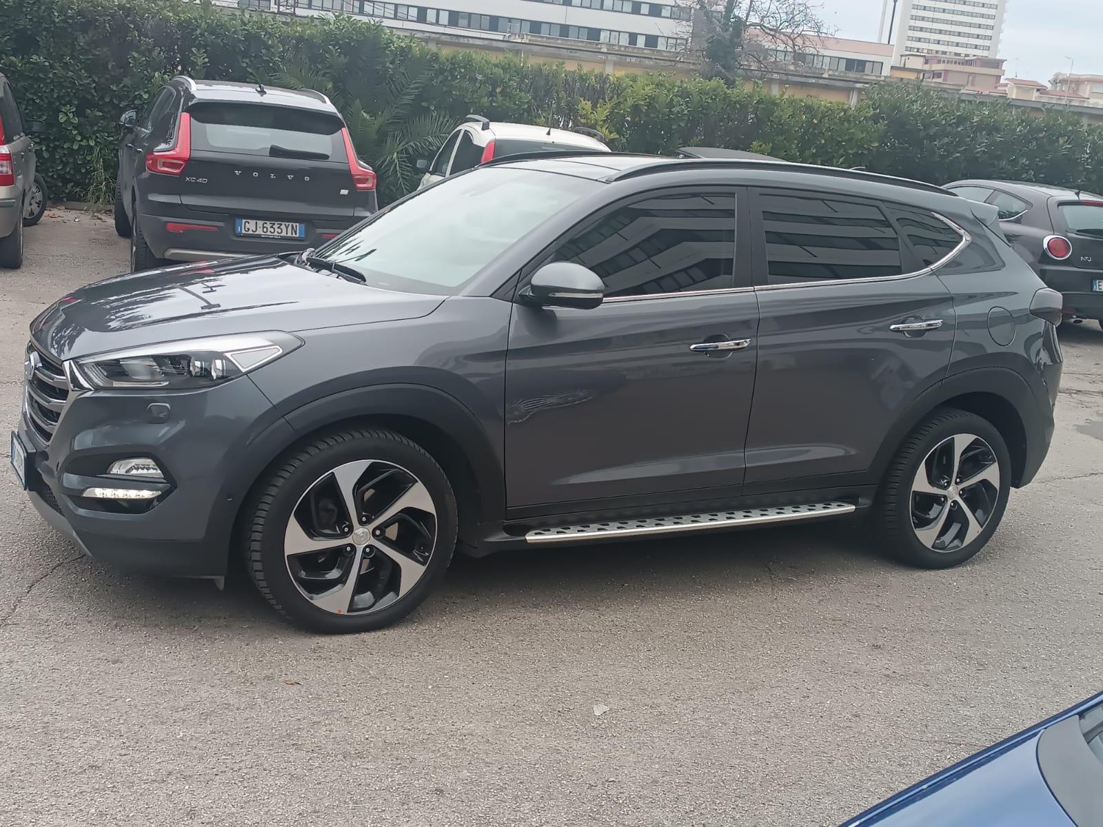 Hyundai Tucson 2.0 Xpossible 2016 Automatica Garanzia Finanziamento