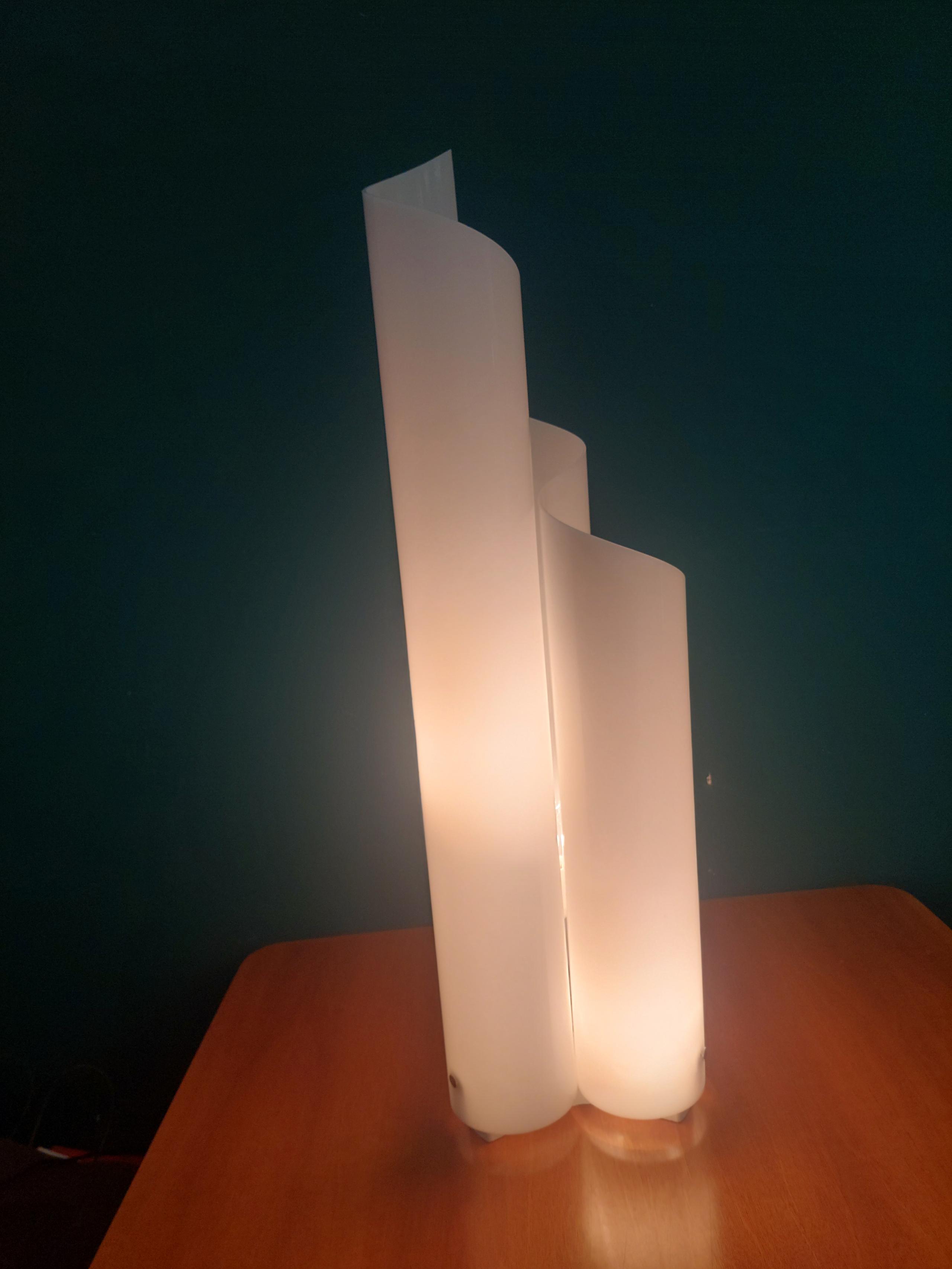 Lampada da tavolo Artemide mod. Mezzachimera