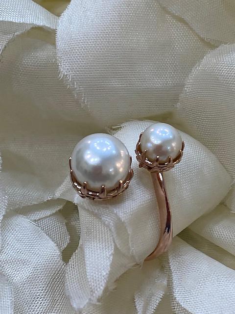 Collezione "Perle" anello in oro rosa e perle coltivate naturali