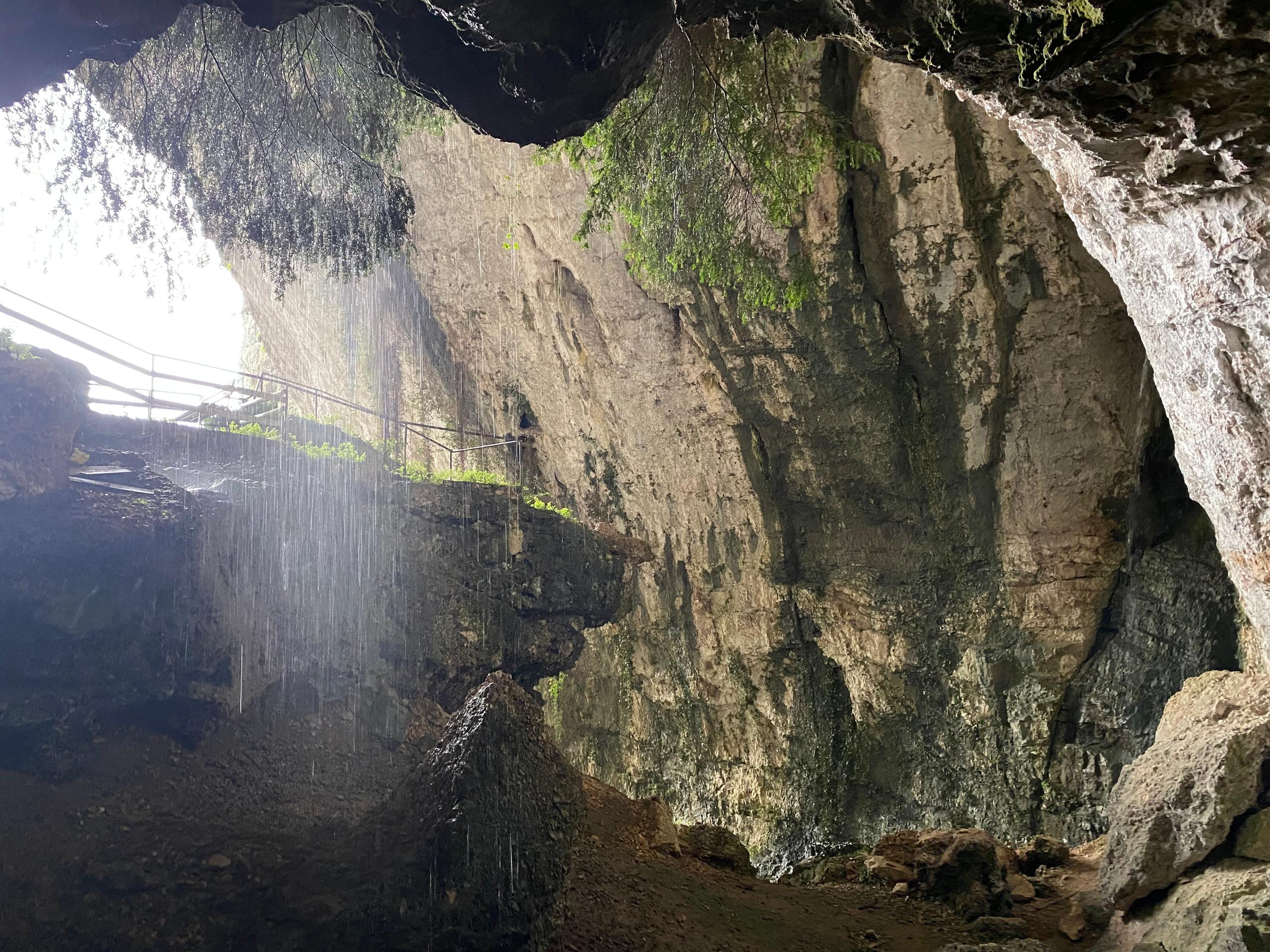 Riapre il Buco del Piombo: un'esperienza unica tra geologia, storia e natura.