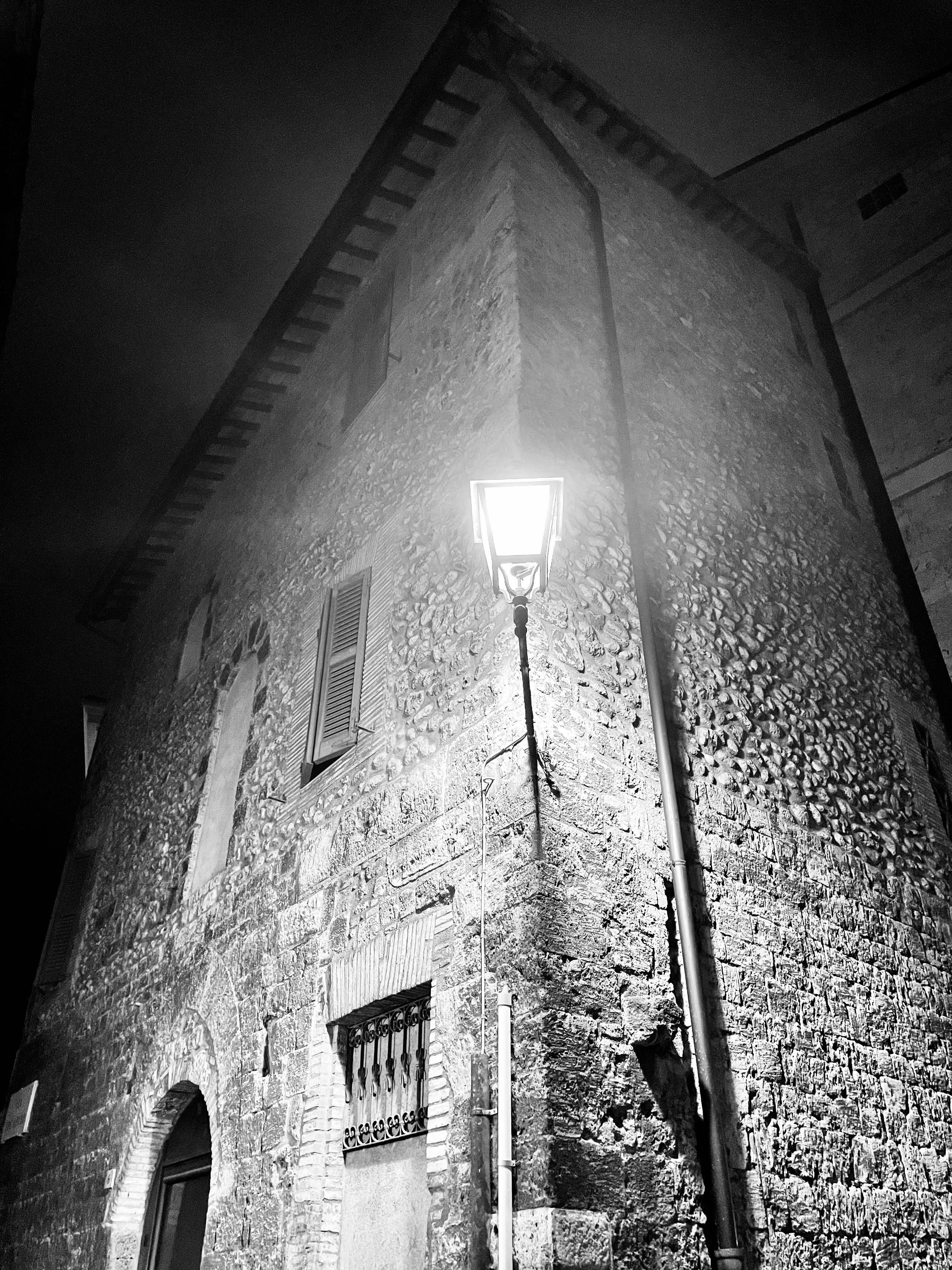Via Tre Archi Notte Palazzo Storico dal 1997