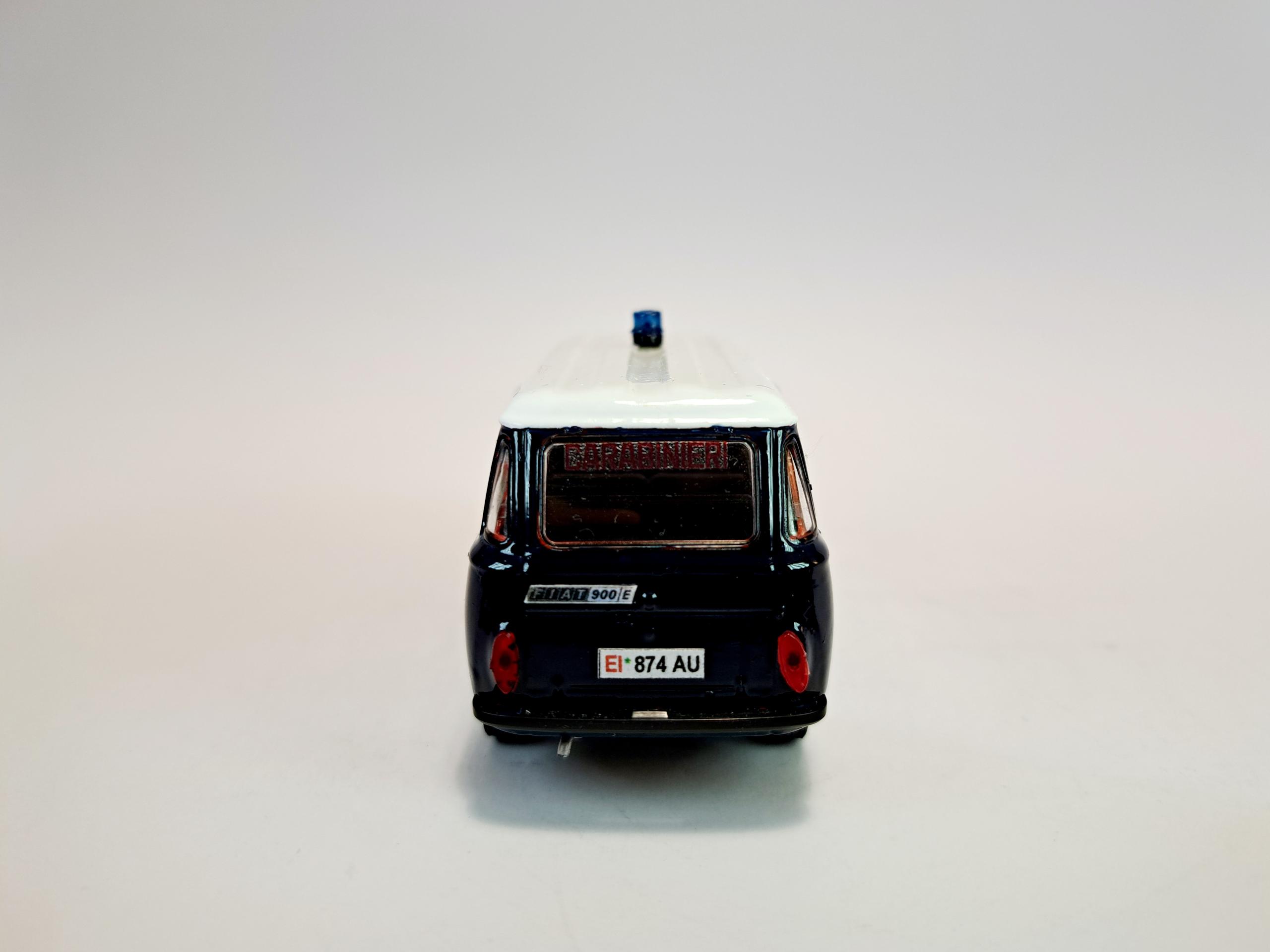 FIAT 900E FILM I DUE CARABINIERI