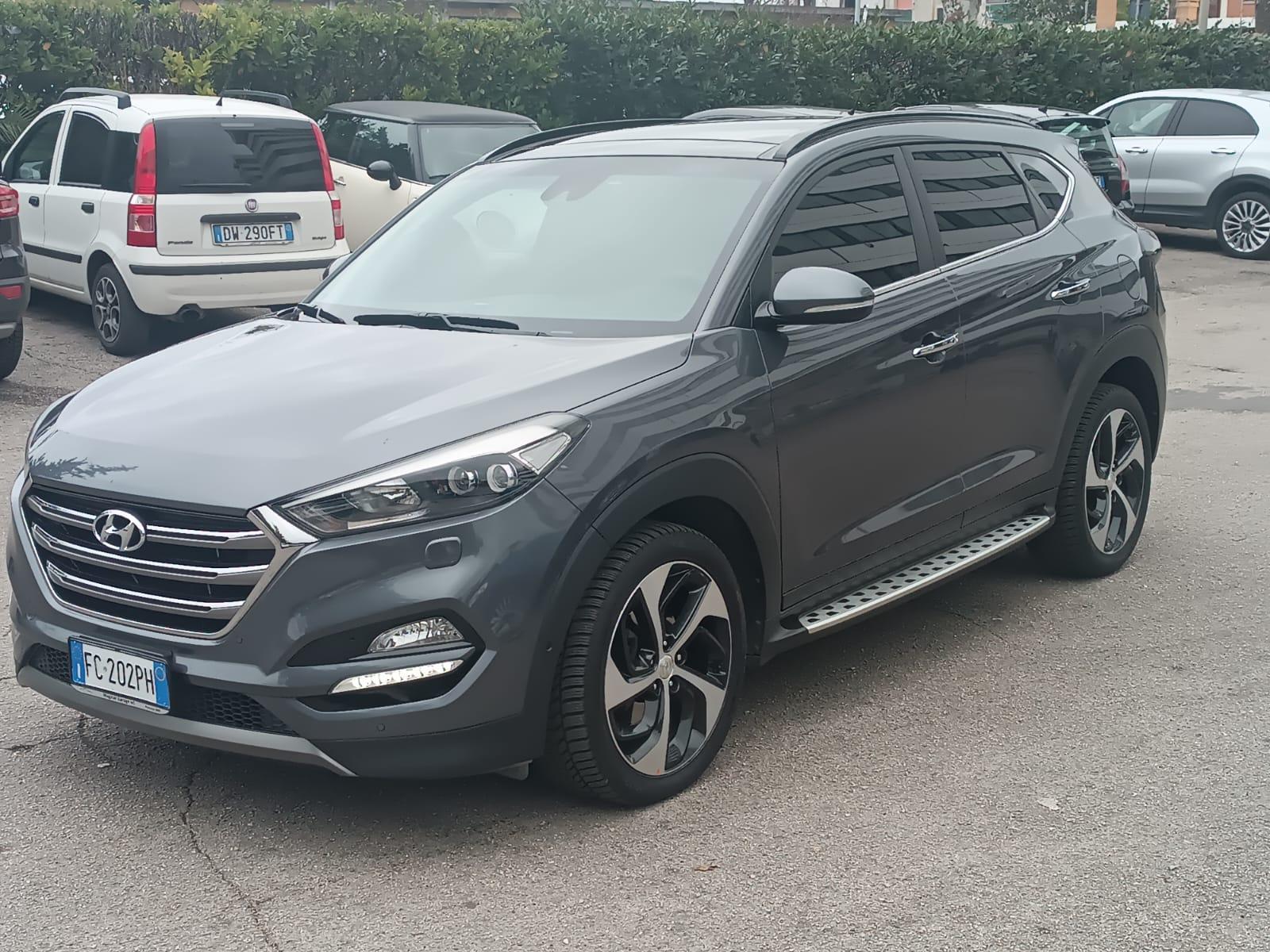 Hyundai Tucson 2.0 Xpossible 2016 Automatica Garanzia Finanziamento