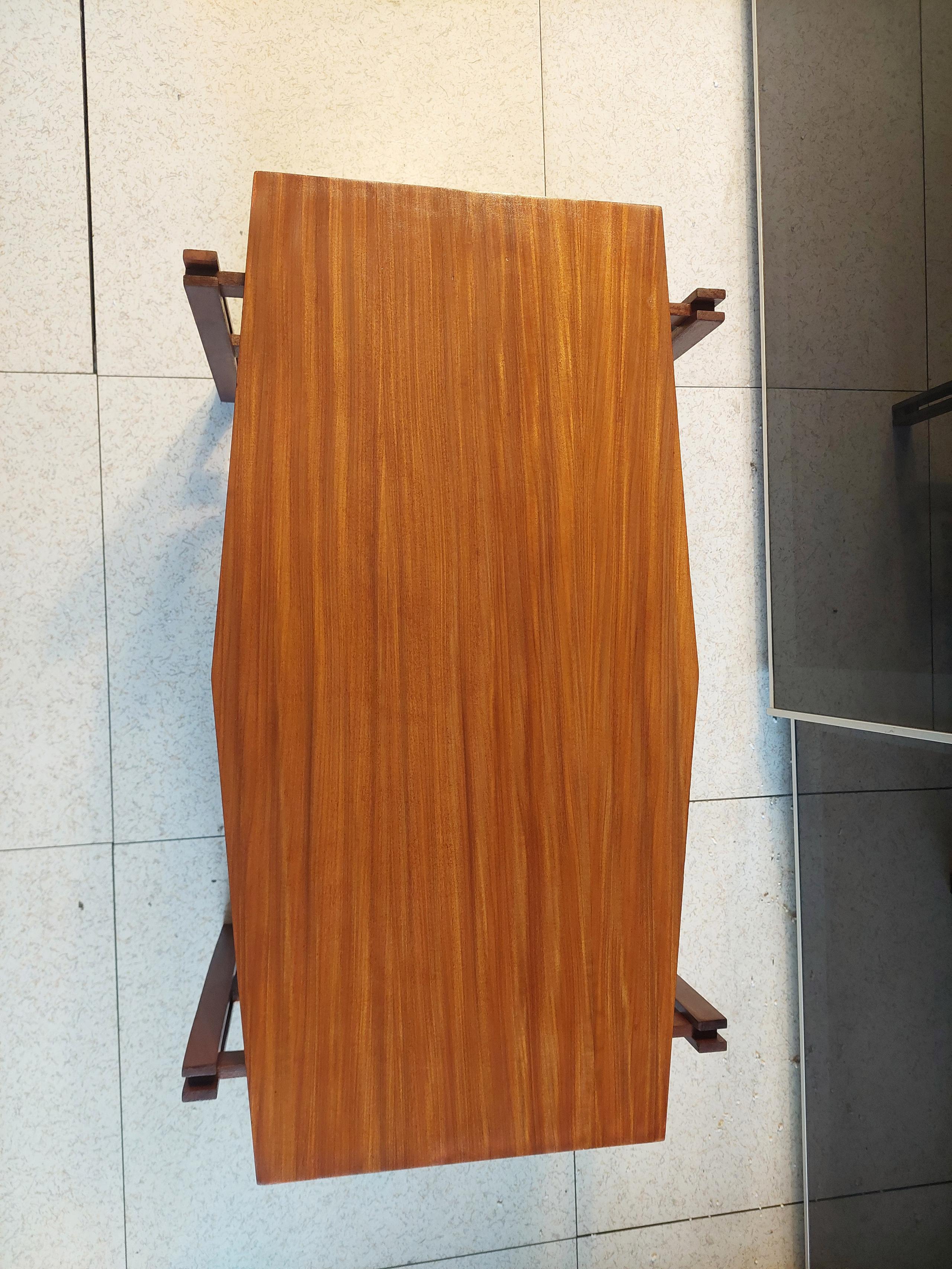 Tavolino in teak design anni 50 stile Ico Parisi