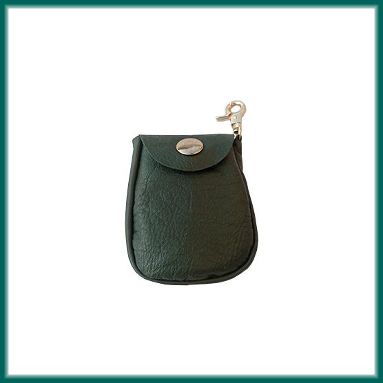 Poop bag in pelle verde