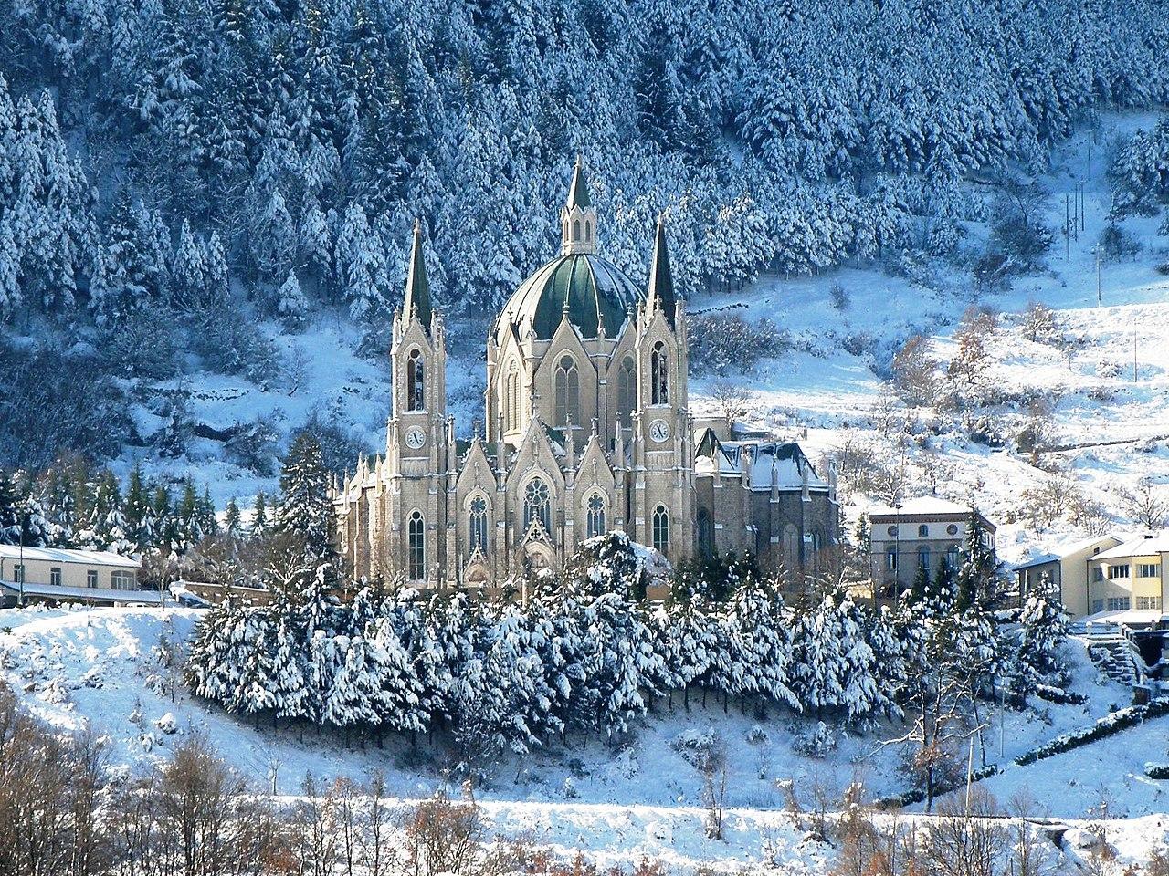 BASILICA MINORE DELL' ADDOLORATA - CASTELPETROSO - ISERNIA - MOLISE