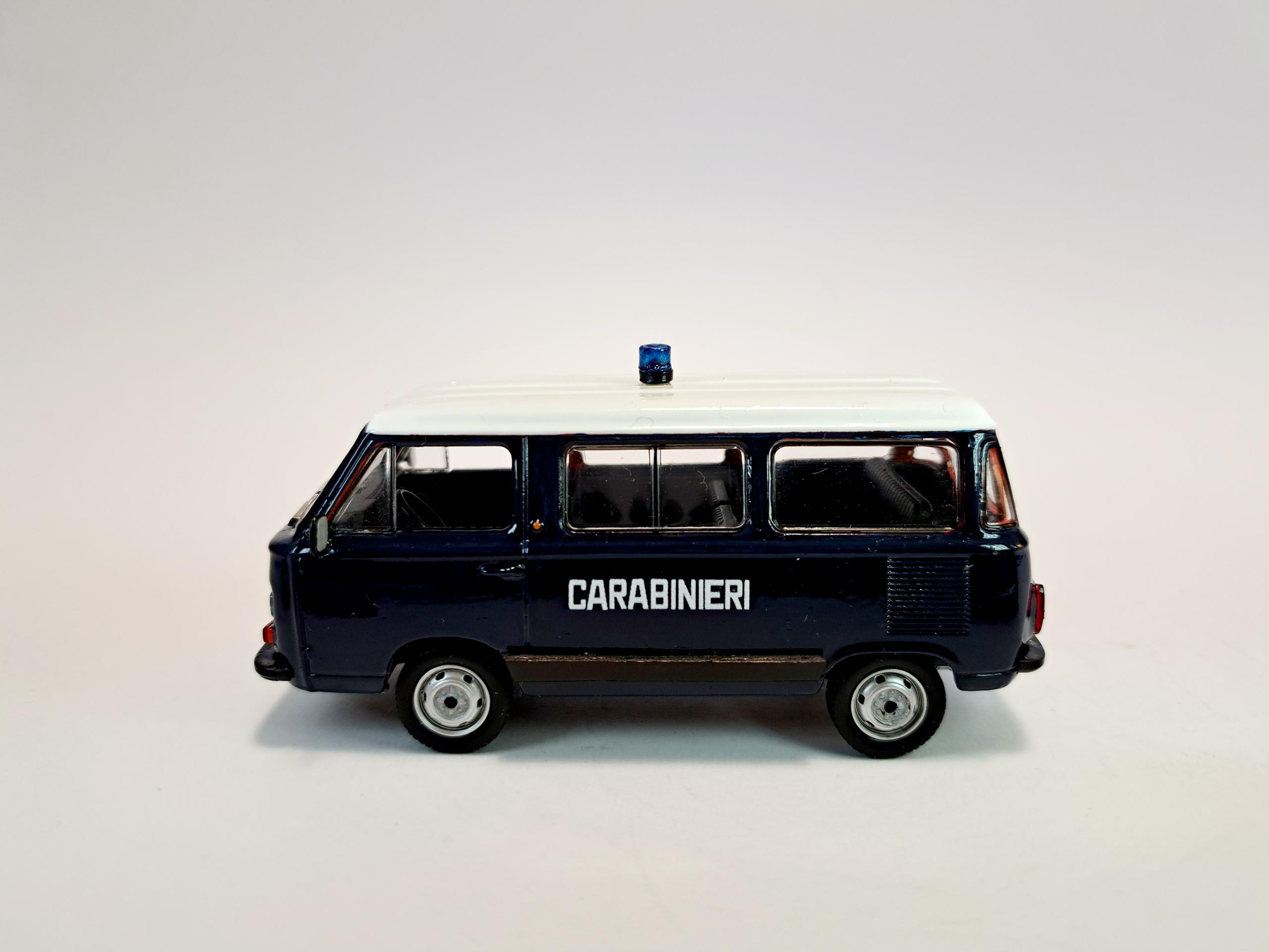 FIAT 900E FILM I DUE CARABINIERI