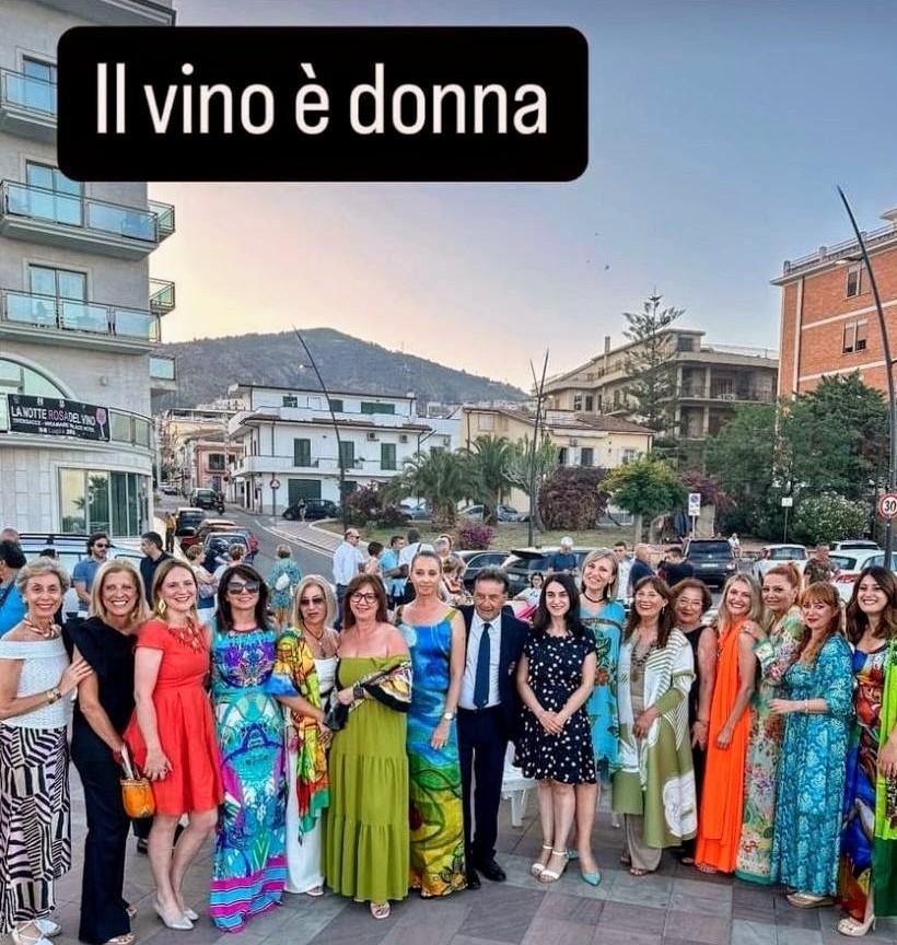 SUCCESSO A TREBISACCE, SULL’ALTO JONIO COSENTINO, PER LA QUARTA EDIZIONE DE LA NOTTE ROSA DEL VINO