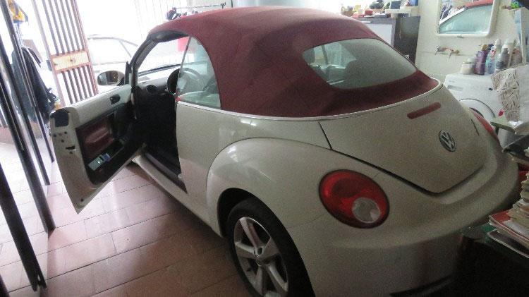 VOLKSWAGEN NEW BEETLE CABRIOLET