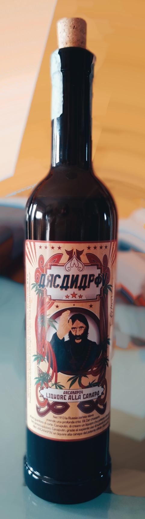 Arkanapov - il liquore alla canapa