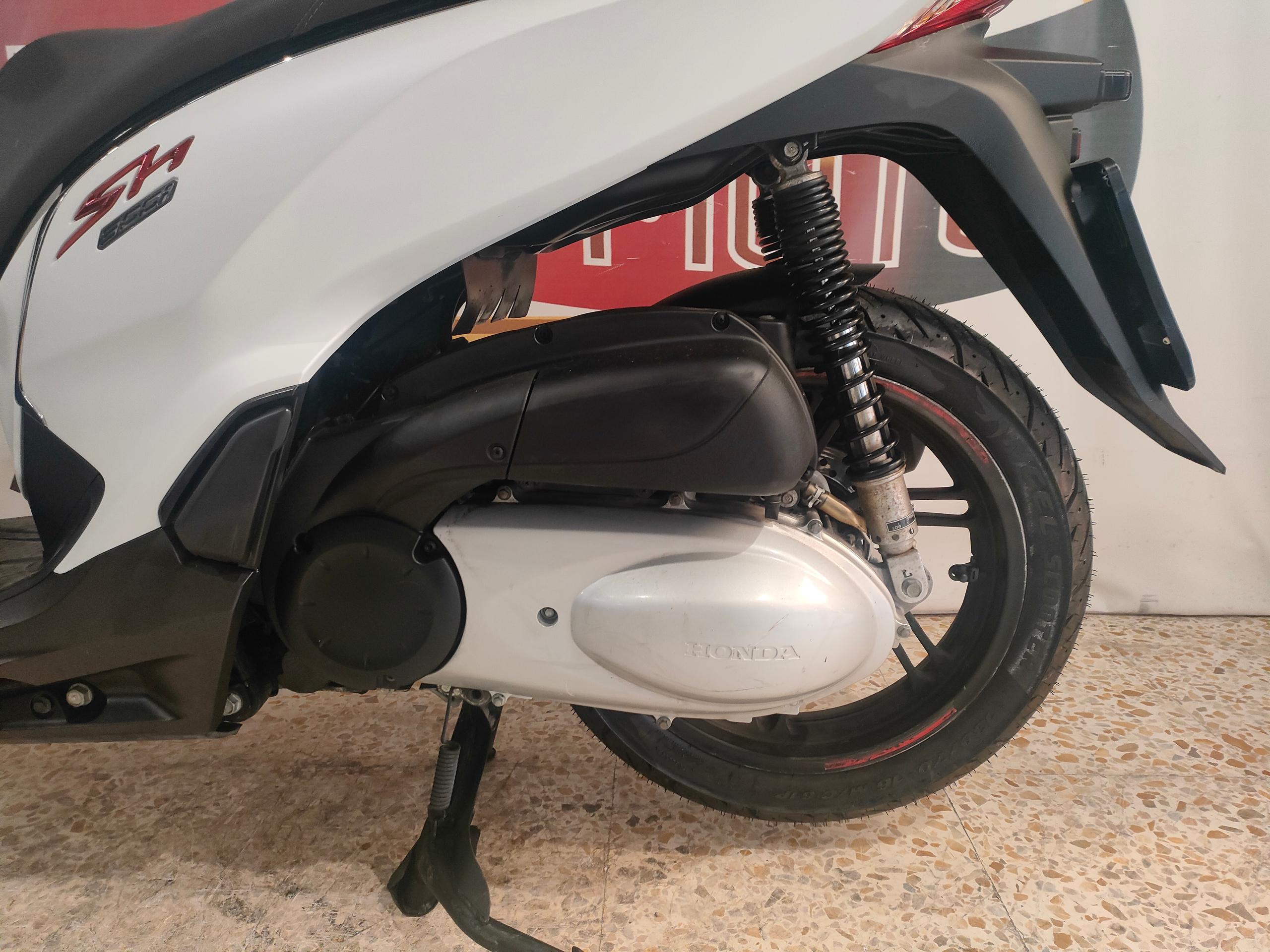 Honda SH300 2017 KM35560