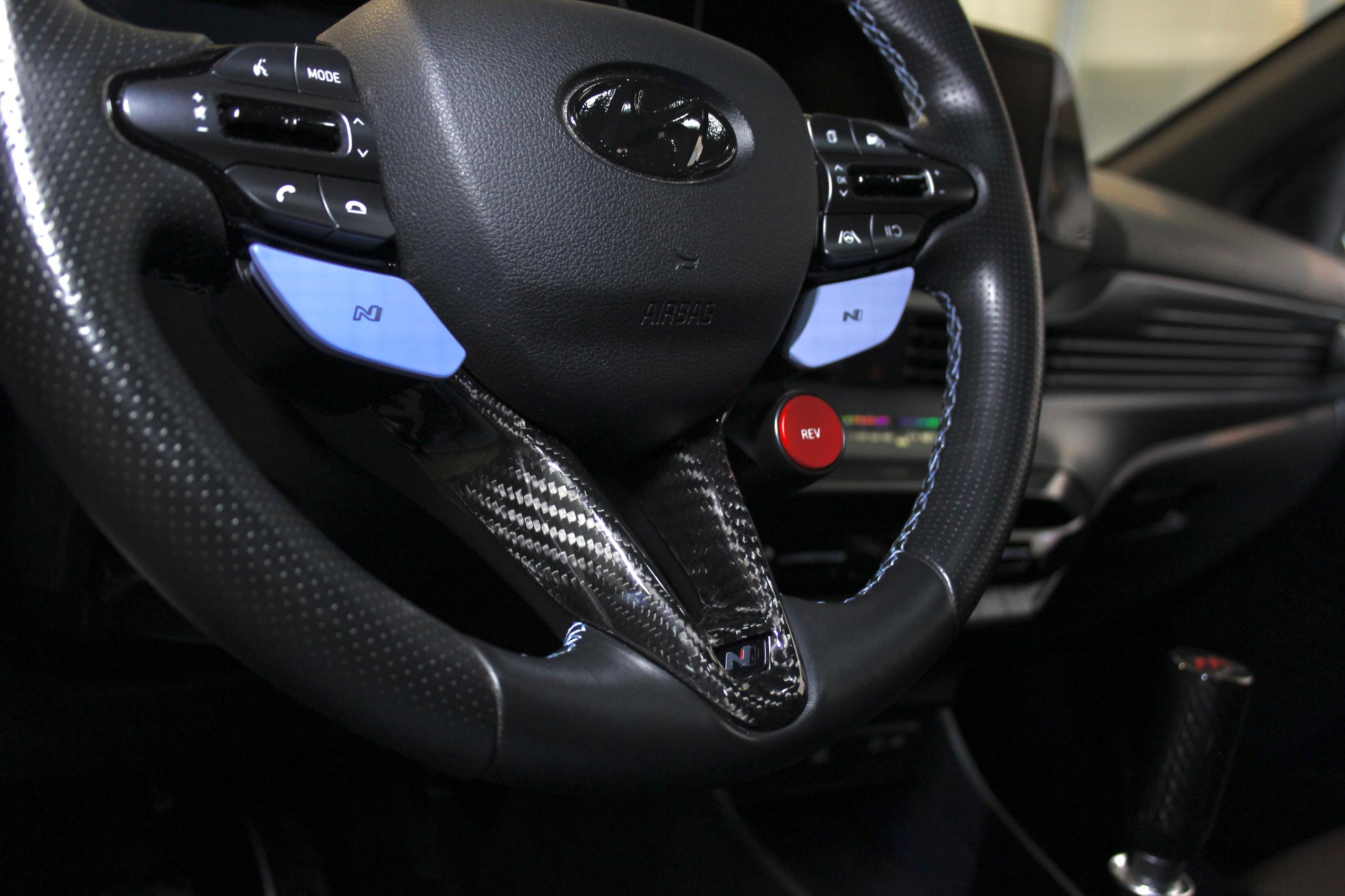 Hyundai i20 N - Steering Wheel Carbon Fiber Cover - M205 Works