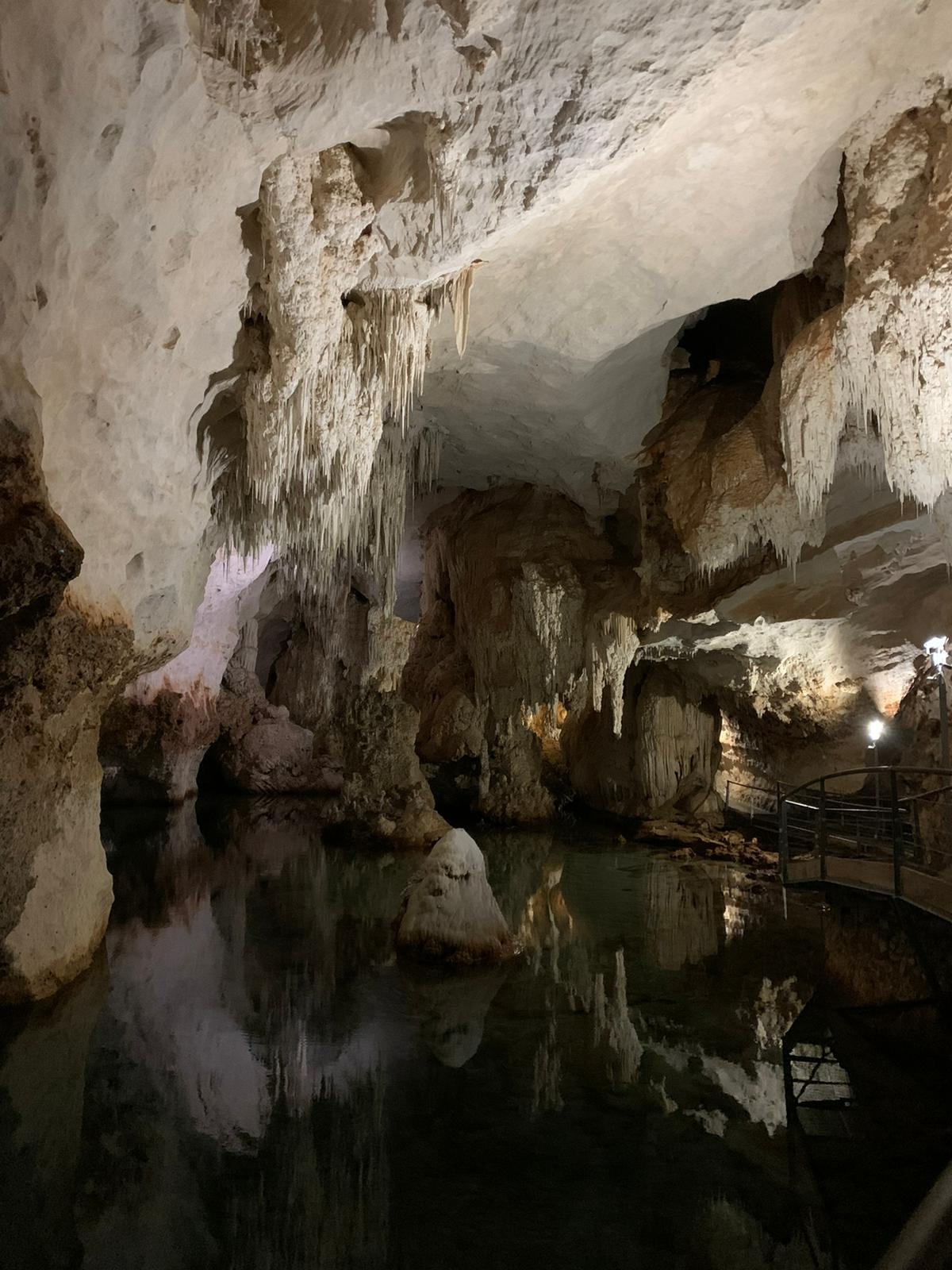 Bue Marino Cave