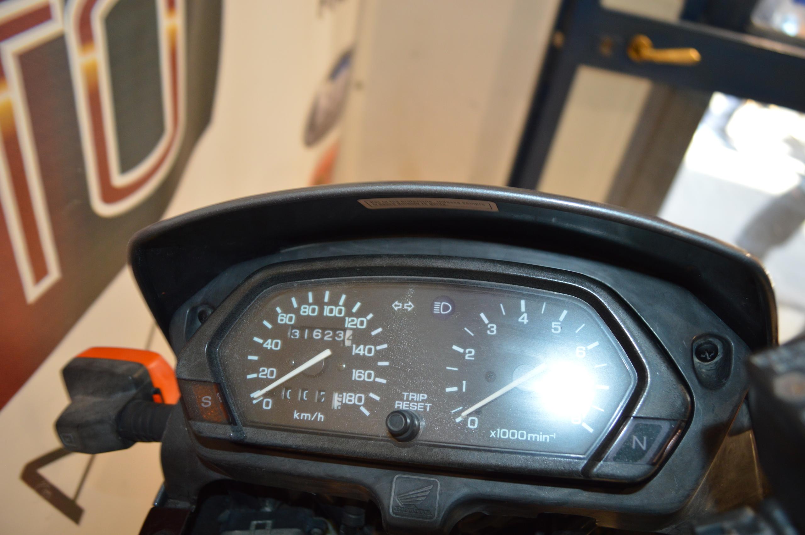 Honda NX 650 Dominator