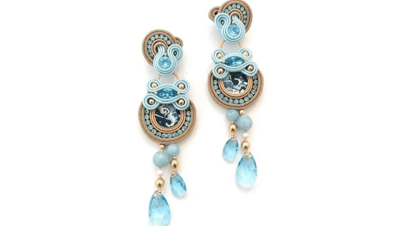 eleonora-cattrocci-megjewels-orecchini-azzurro-gioielli-artigianato-olbia-italia-bac-beauty-art-connectpng