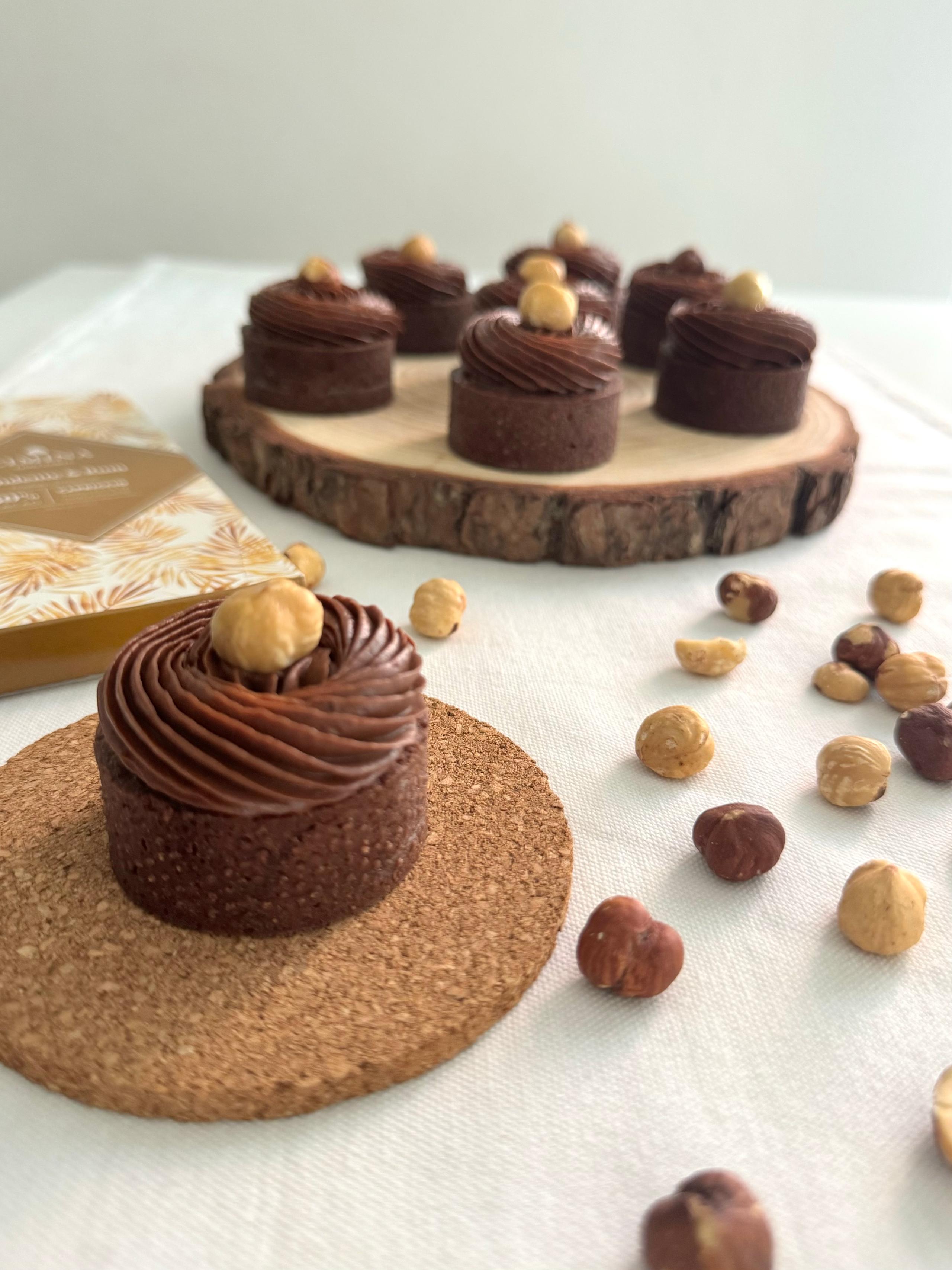 Mini tart nocciola e cioccolato al rum