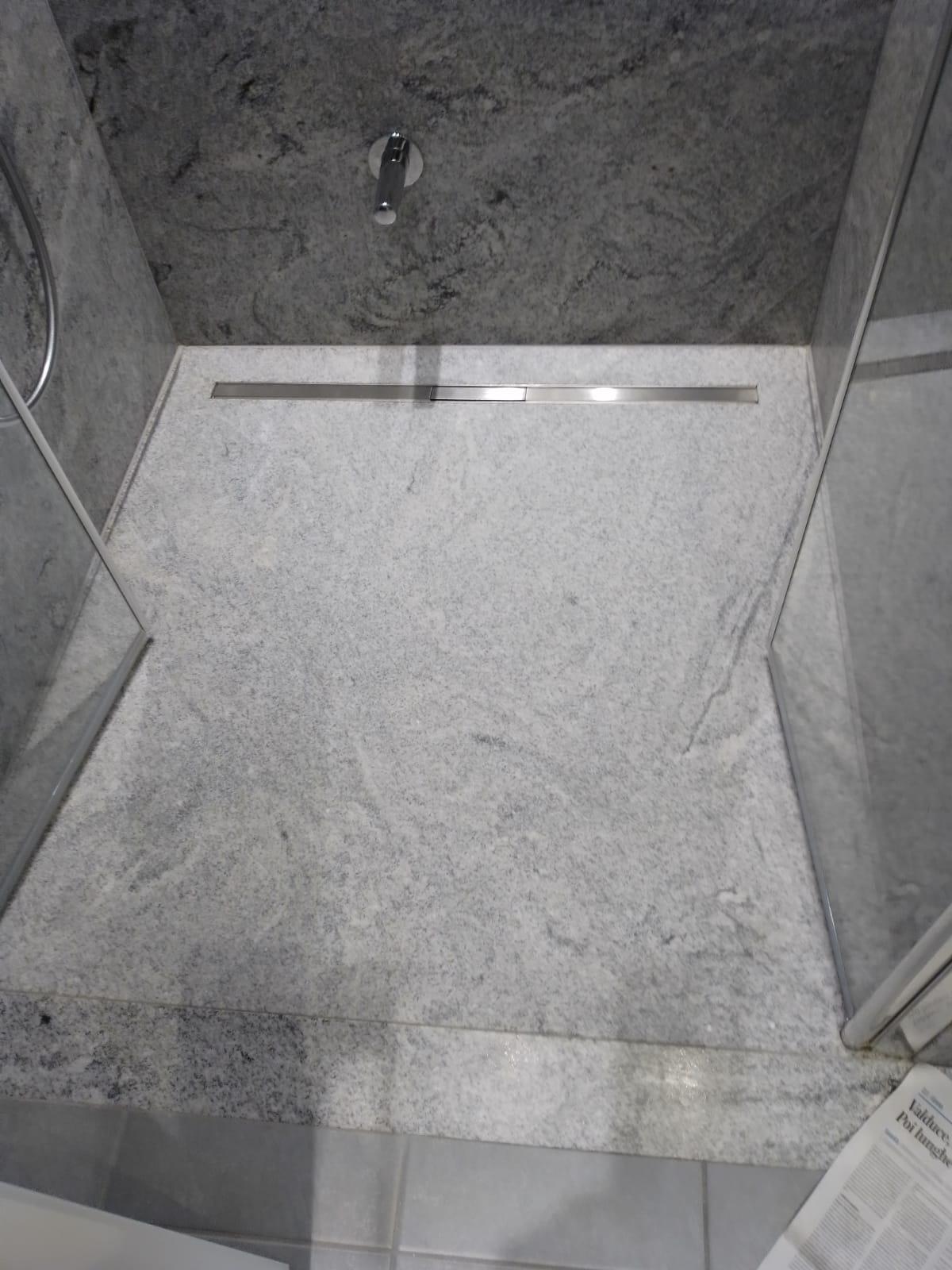 #rivestimentodoccia #bath #shower #marblegrey #piattodocciainmarmo #piattodoccia #marmoinbagno