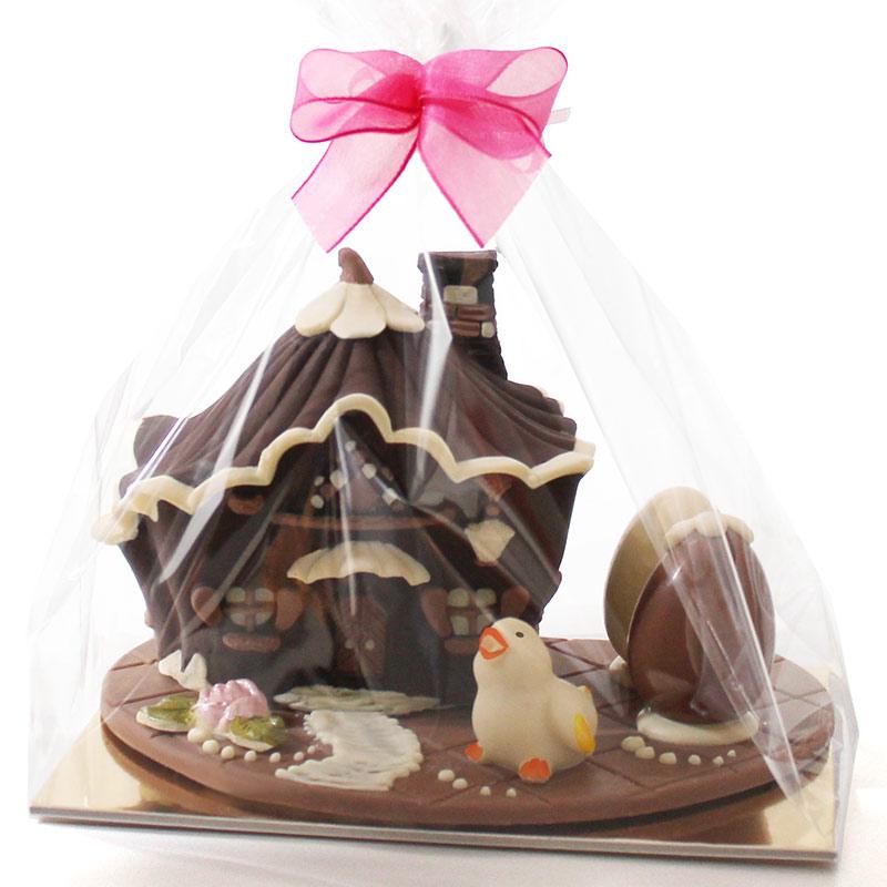 Composizione pasquale di cioccolato “Casetta delle fate” 22