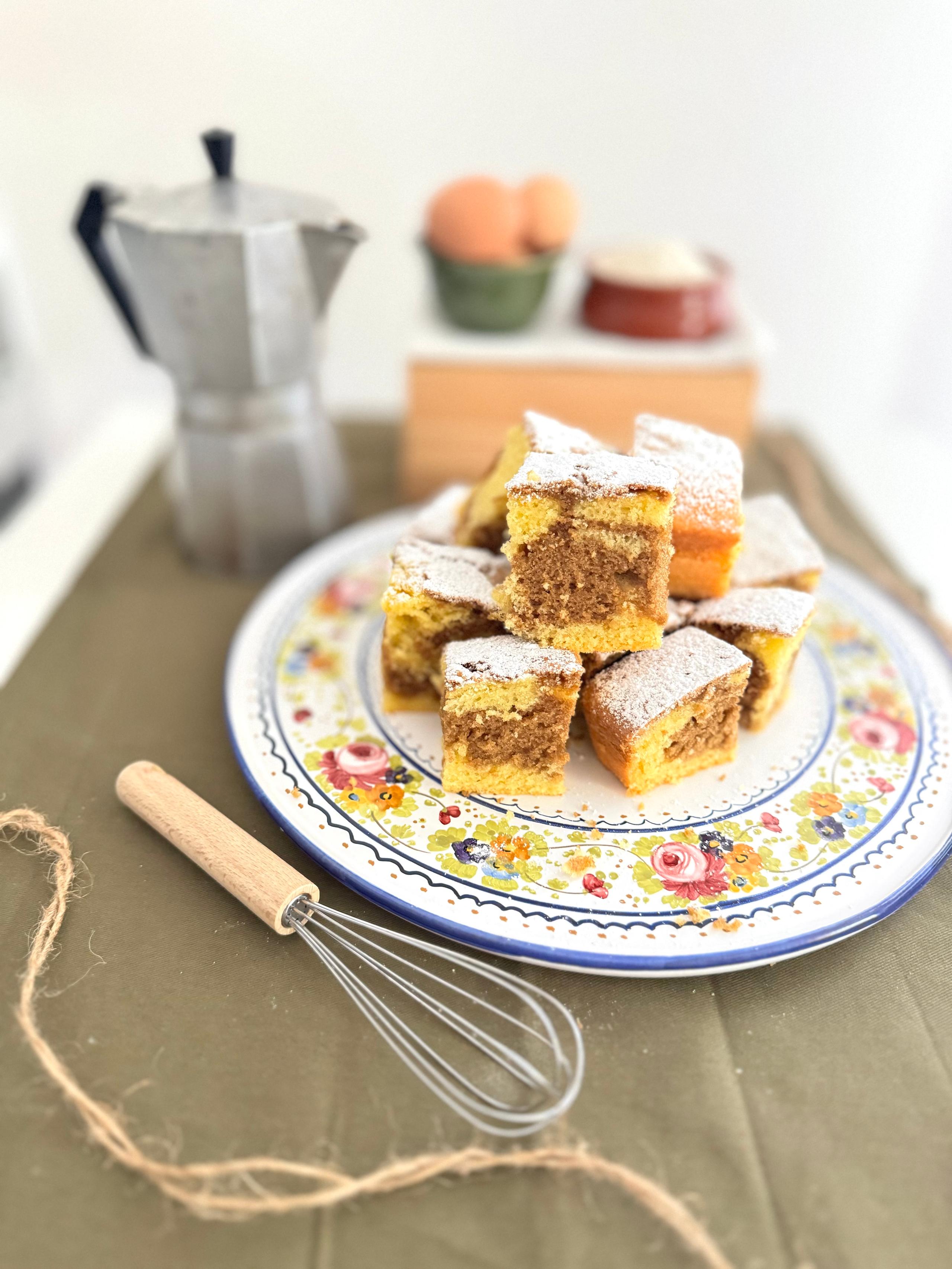 Torta alla panna variegata al caffè